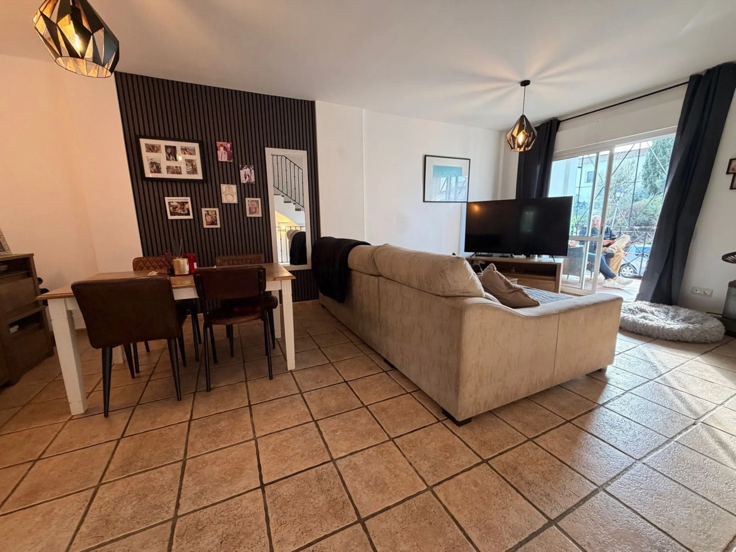 Spacious Townhouse with Separate Apartment in Calahonda