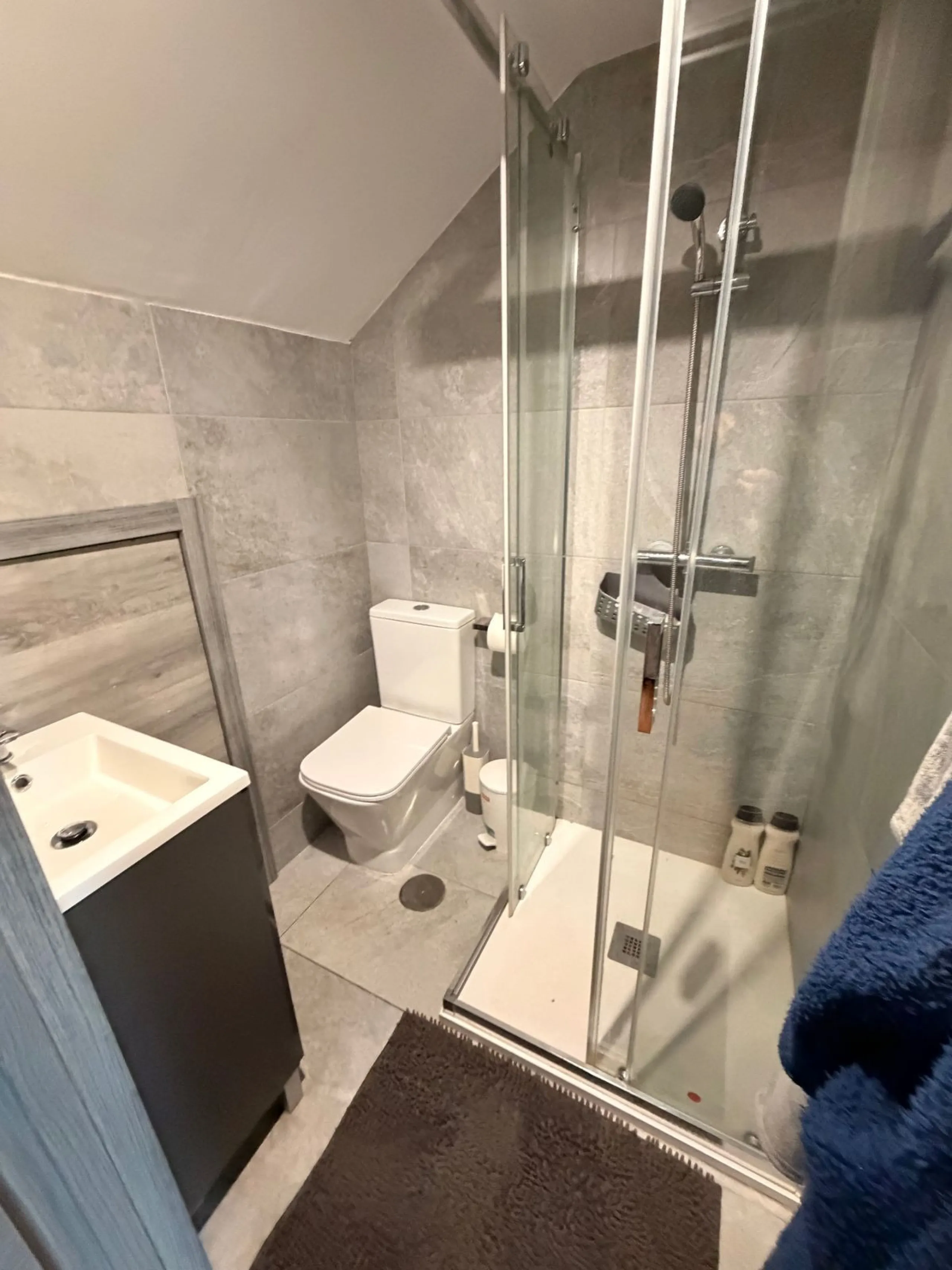 Spacious Townhouse with Separate Apartment in Calahonda