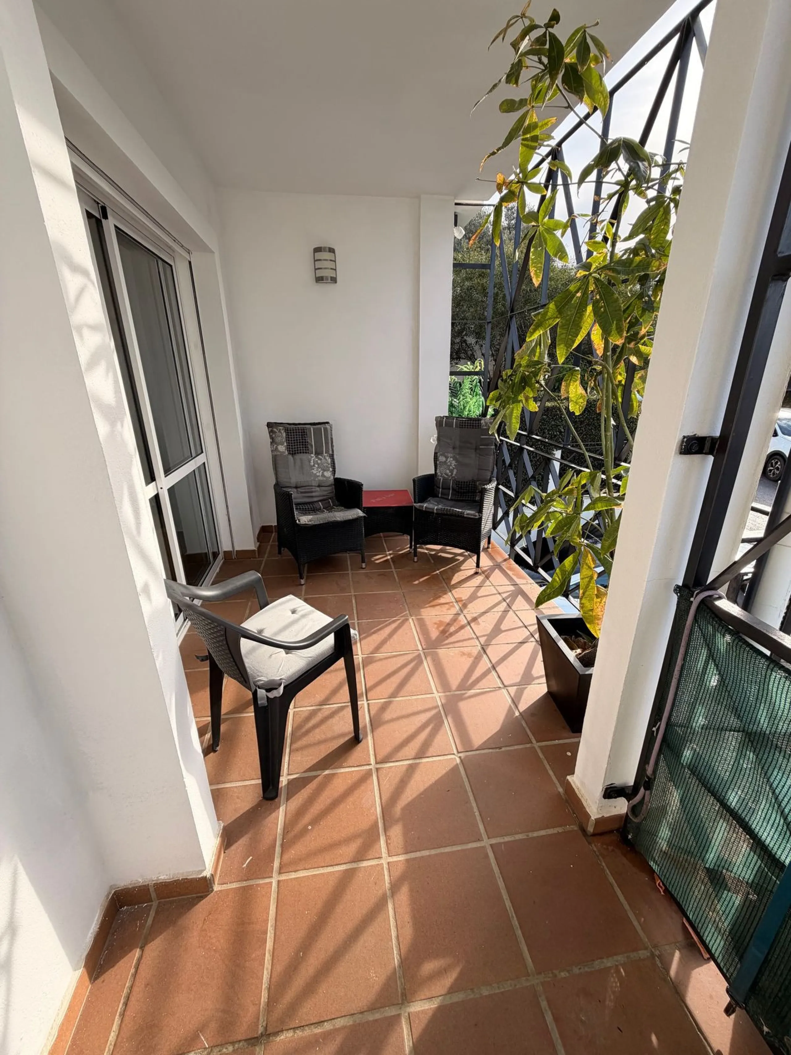 Spacious Townhouse with Separate Apartment in Calahonda