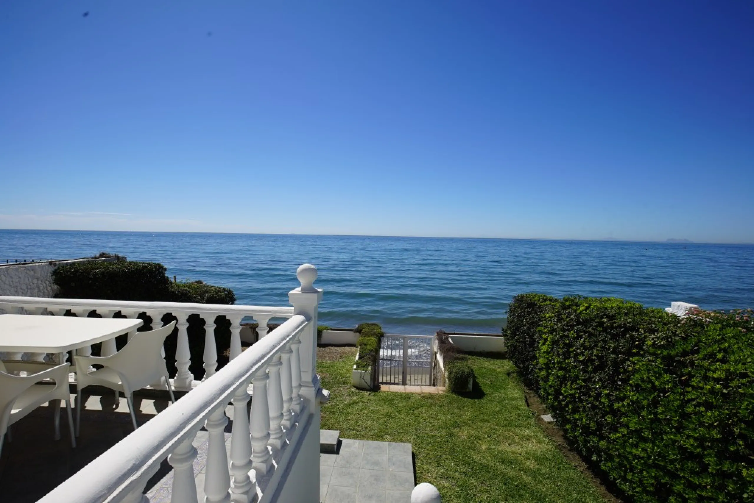 RARE OPORTUNITY!  Frontline with direct access to the beach - walking distance to Estepona Old town and easy transport links.