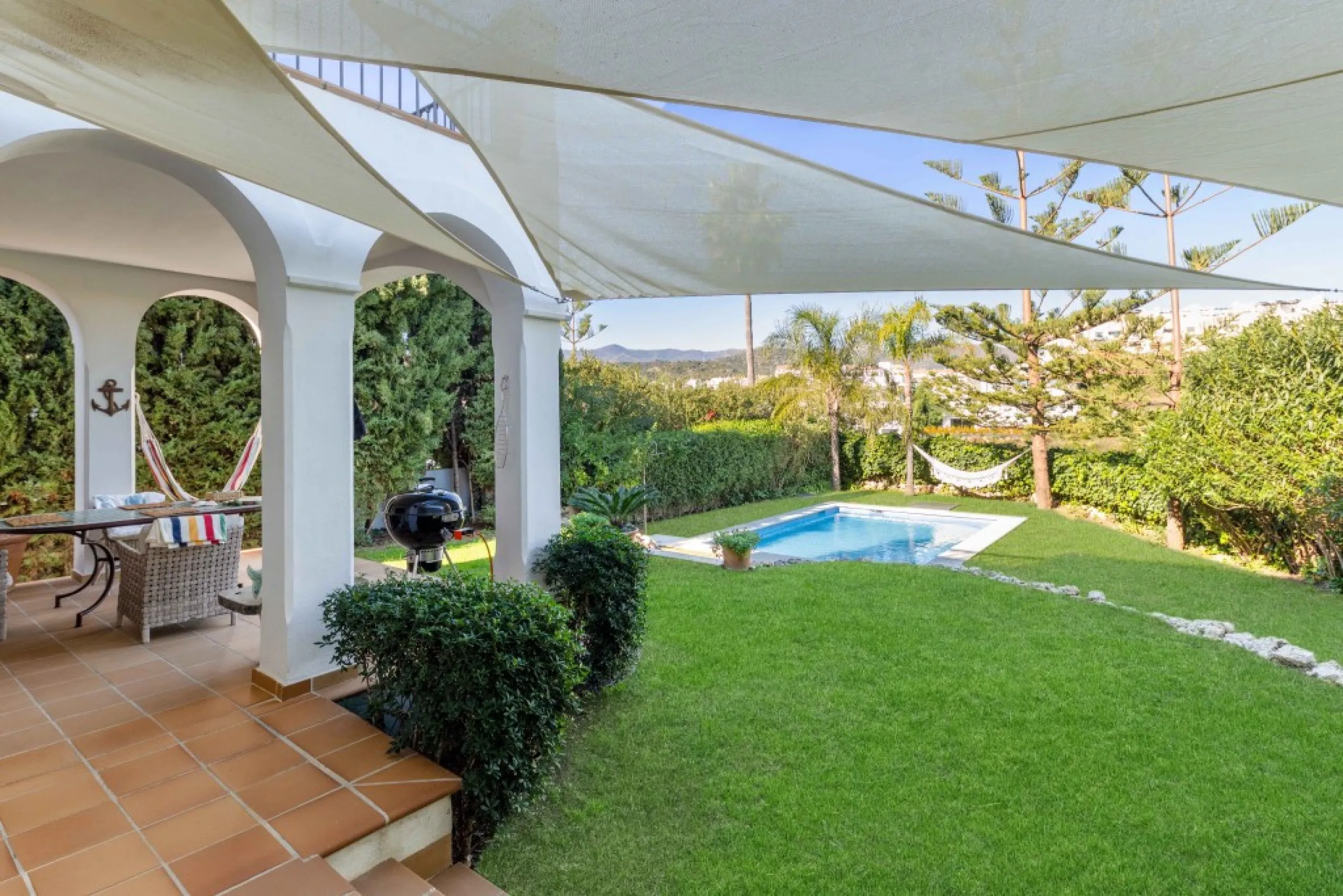 Superb opportunity to acquire this stunning Andalusian-style 4-bedroom detached villa, with private pool on the ever-sought-after New Golden Mile in Estepona. This property offers luxury living and convenience in a serene residential area, right on the do