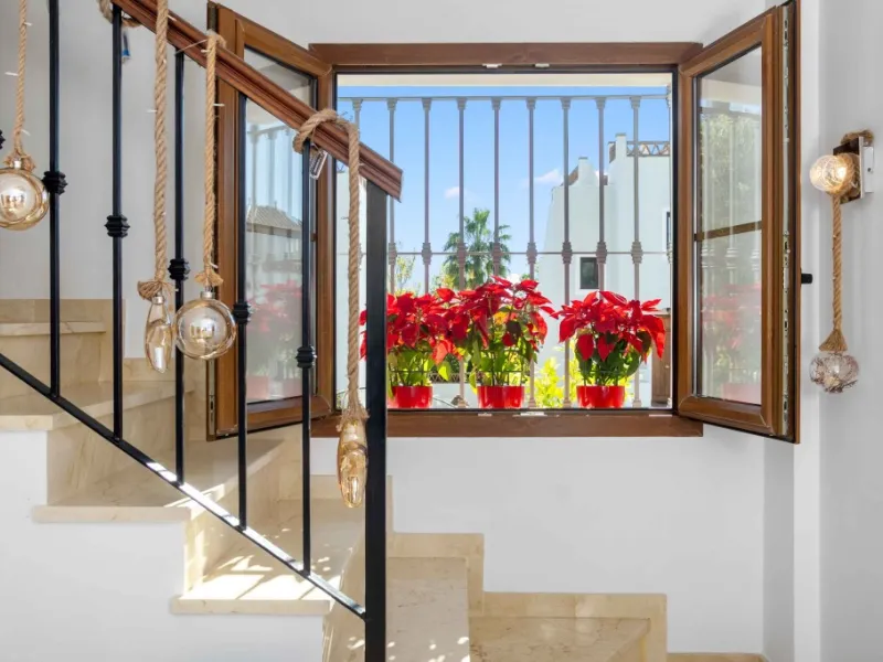 Superb opportunity to acquire this stunning Andalusian-style 4-bedroom detached villa, with private pool on the ever-sought-after New Golden Mile in Estepona. This property offers luxury living and convenience in a serene residential area, right on the do