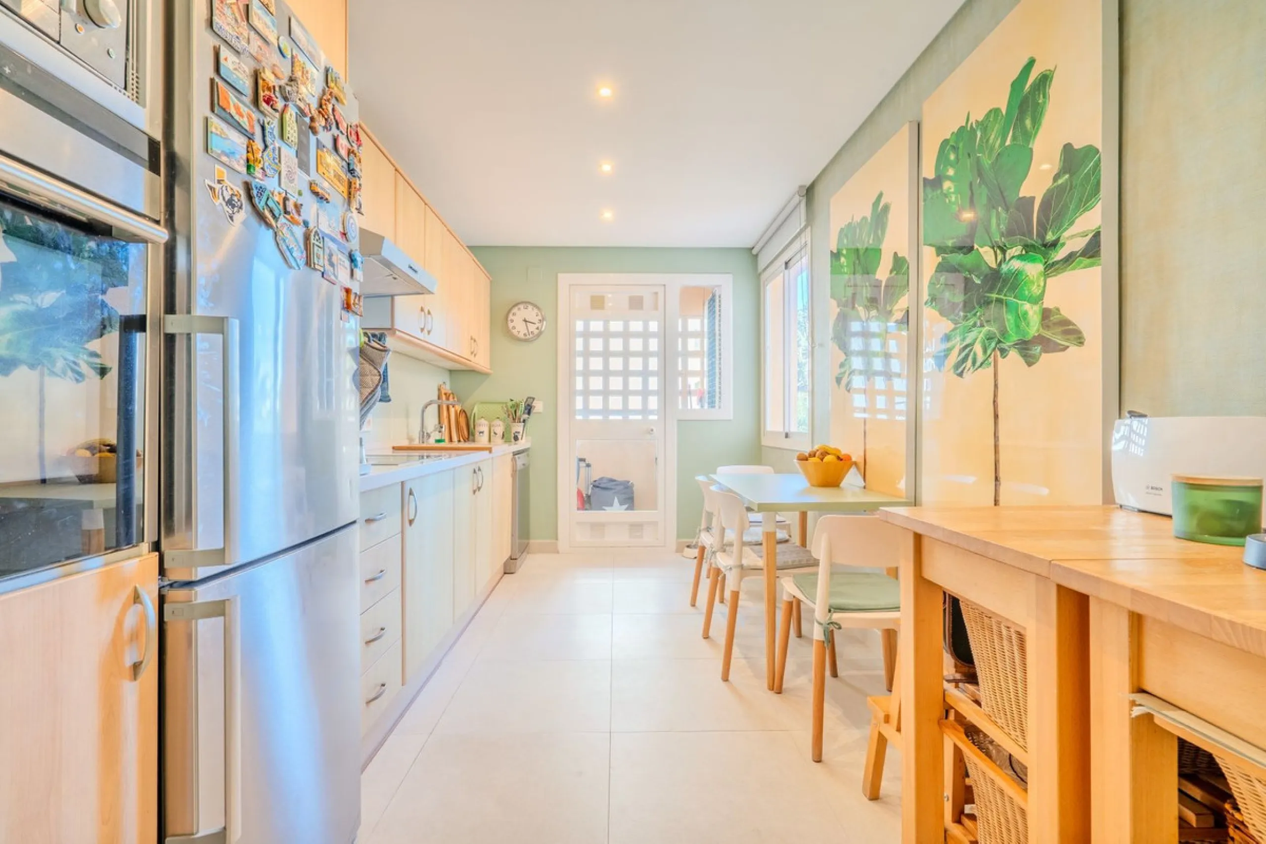 This elegant apartment is located in an exclusive gated residential complex surrounded by nature, offering complete tranquility and privacy. The complex has few properties and is monitored by security cameras at all times.