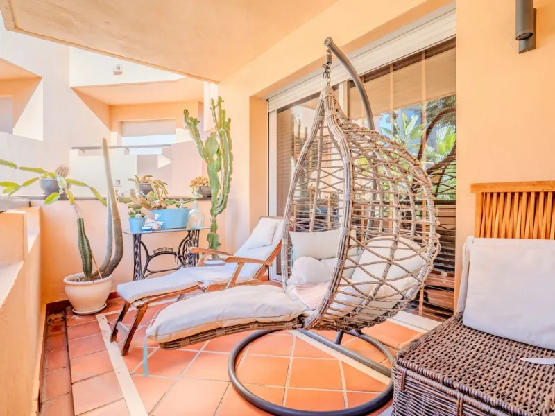 This elegant apartment is located in an exclusive gated residential complex surrounded by nature, offering complete tranquility and privacy. The complex has few properties and is monitored by security cameras at all times.