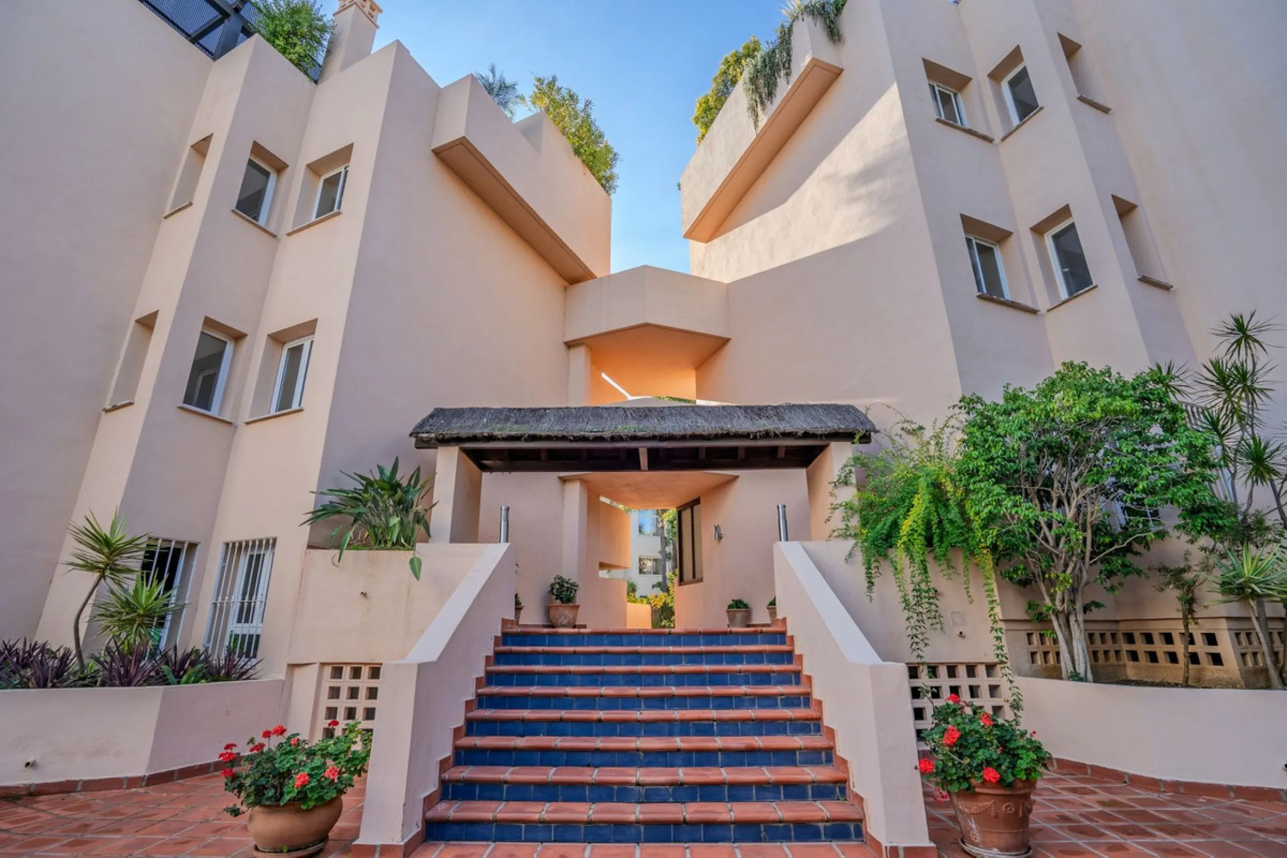 This elegant apartment is located in an exclusive gated residential complex surrounded by nature, offering complete tranquility and privacy. The complex has few properties and is monitored by security cameras at all times.