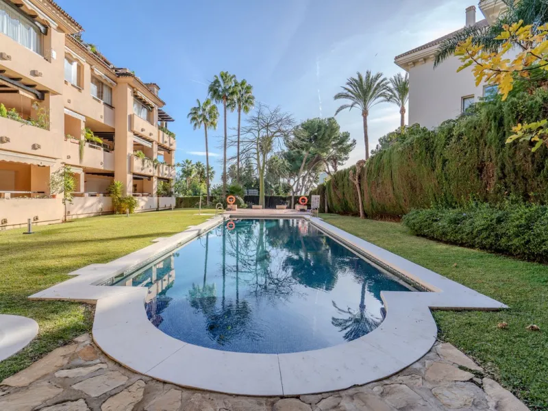 This elegant apartment is located in an exclusive gated residential complex surrounded by nature, offering complete tranquility and privacy. The complex has few properties and is monitored by security cameras at all times.