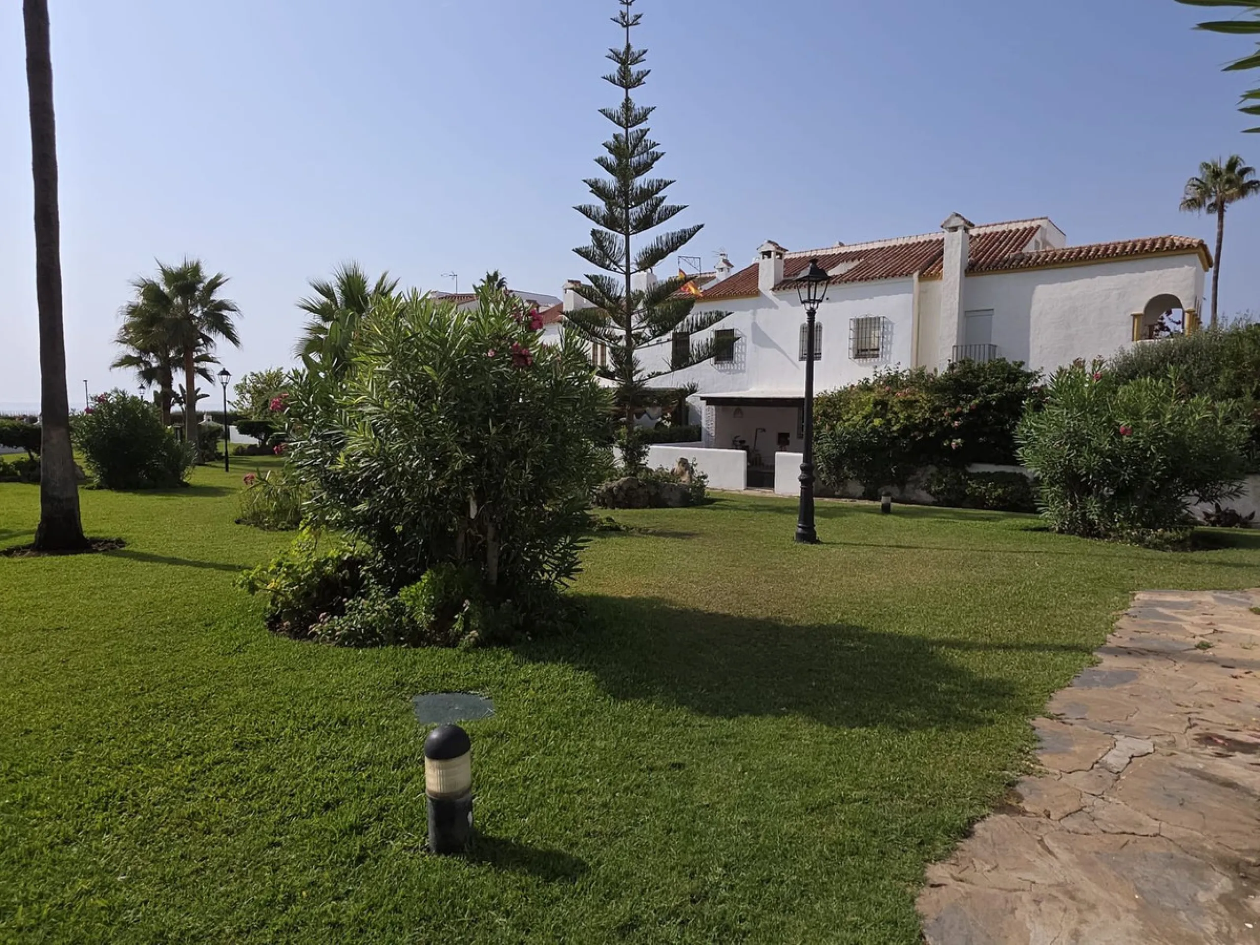 House - Townhouse в продаже в Casares, Málaga. В доме 3 спален и 3 ванных комнат. Площадь дома 262 м²