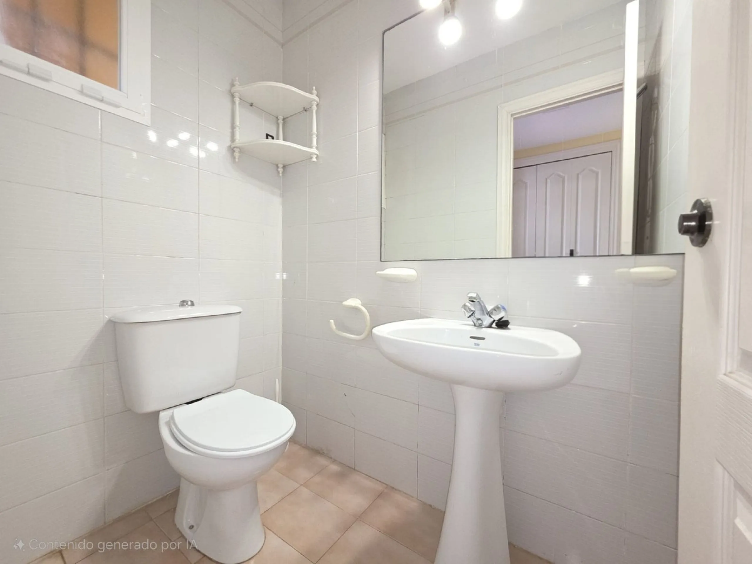 House - Townhouse в продаже в Casares, Málaga. В доме 3 спален и 3 ванных комнат. Площадь дома 262 м²