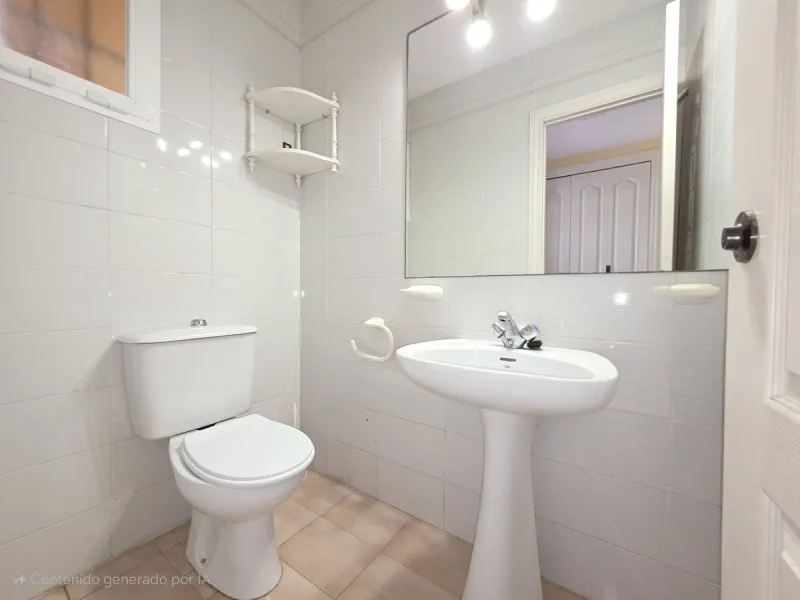 House - Townhouse в продаже в Casares, Málaga. В доме 3 спален и 3 ванных комнат. Площадь дома 262 м²