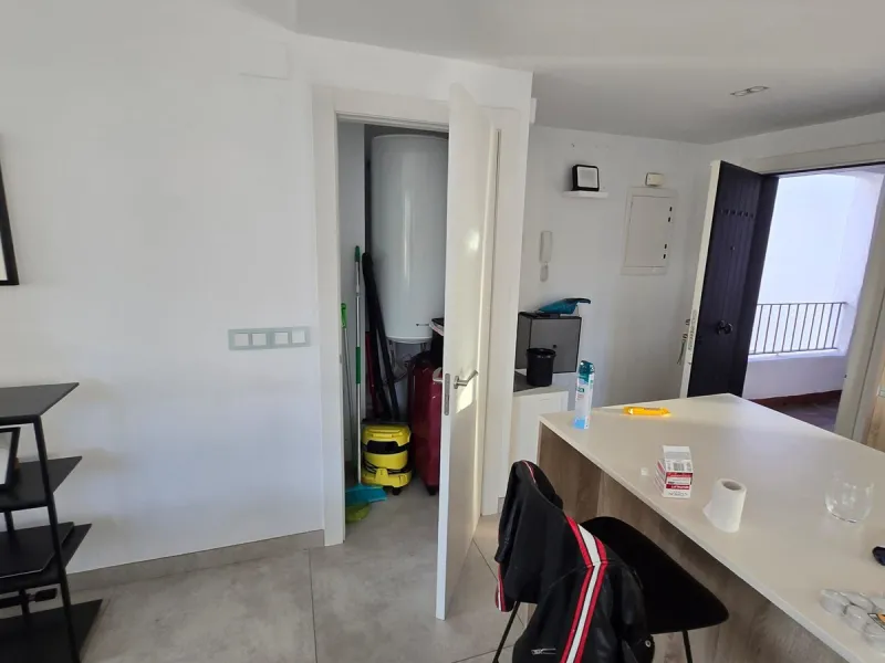 Apartment - Middle Floor Apartment в продаже в Marbella, Málaga. В доме 3 спален и 2 ванных комнат. Площадь дома 145 м²