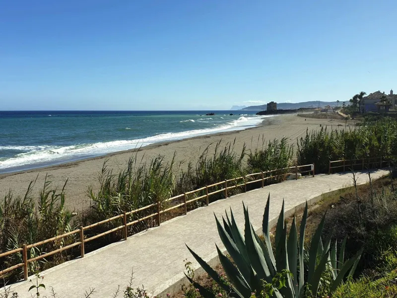 Exclusive South-Facing Beachfront Townhouse with Panoramic Sea Views in Bahía de Casares – Costa del Sol