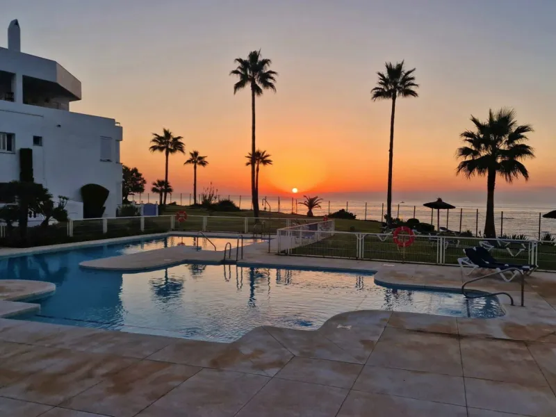 Exclusive South-Facing Beachfront Townhouse with Panoramic Sea Views in Bahía de Casares – Costa del Sol
