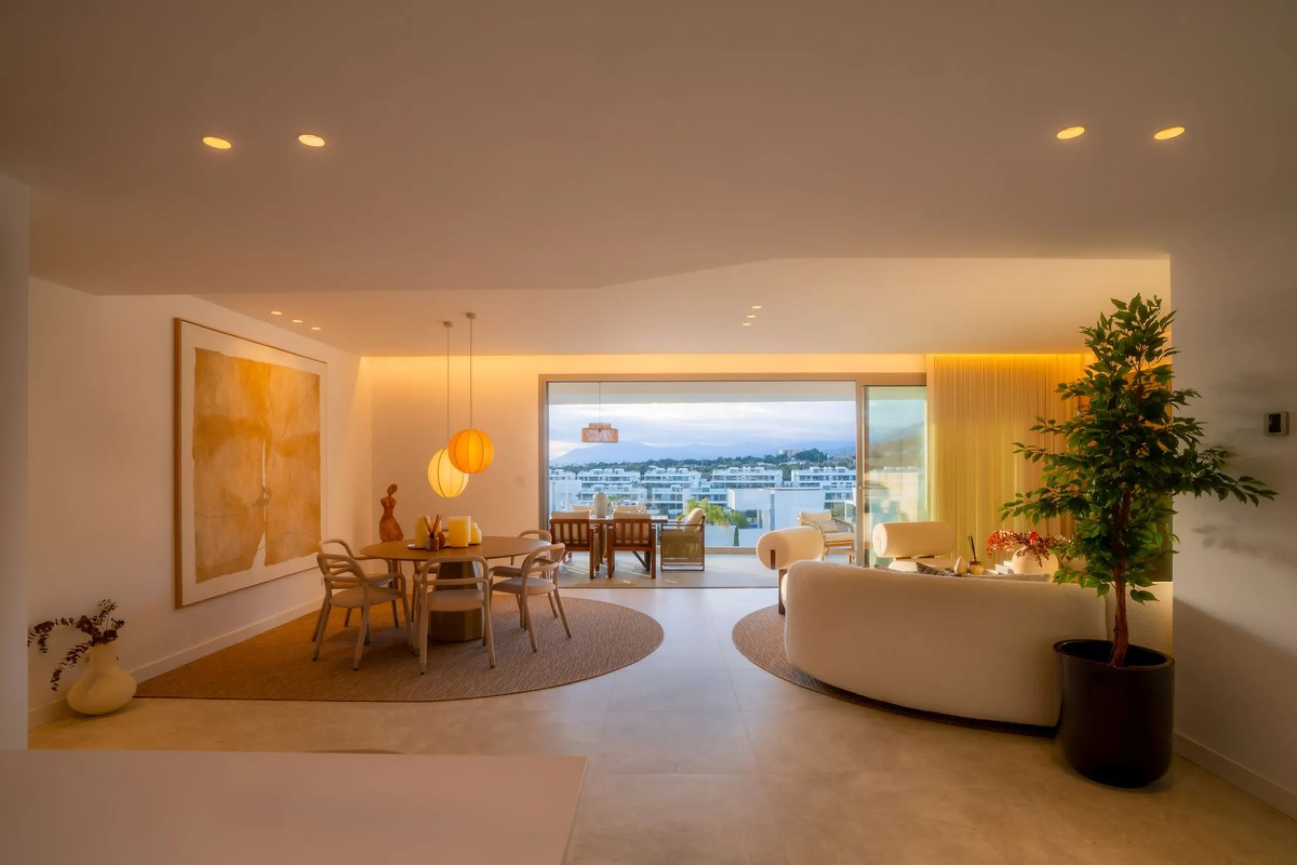 Elegant Middle-Floor Apartment with Panoramic Sea Views in Santa Clara, Marbella
