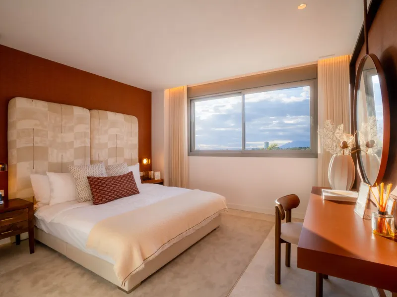 Elegant Middle-Floor Apartment with Panoramic Sea Views in Santa Clara, Marbella