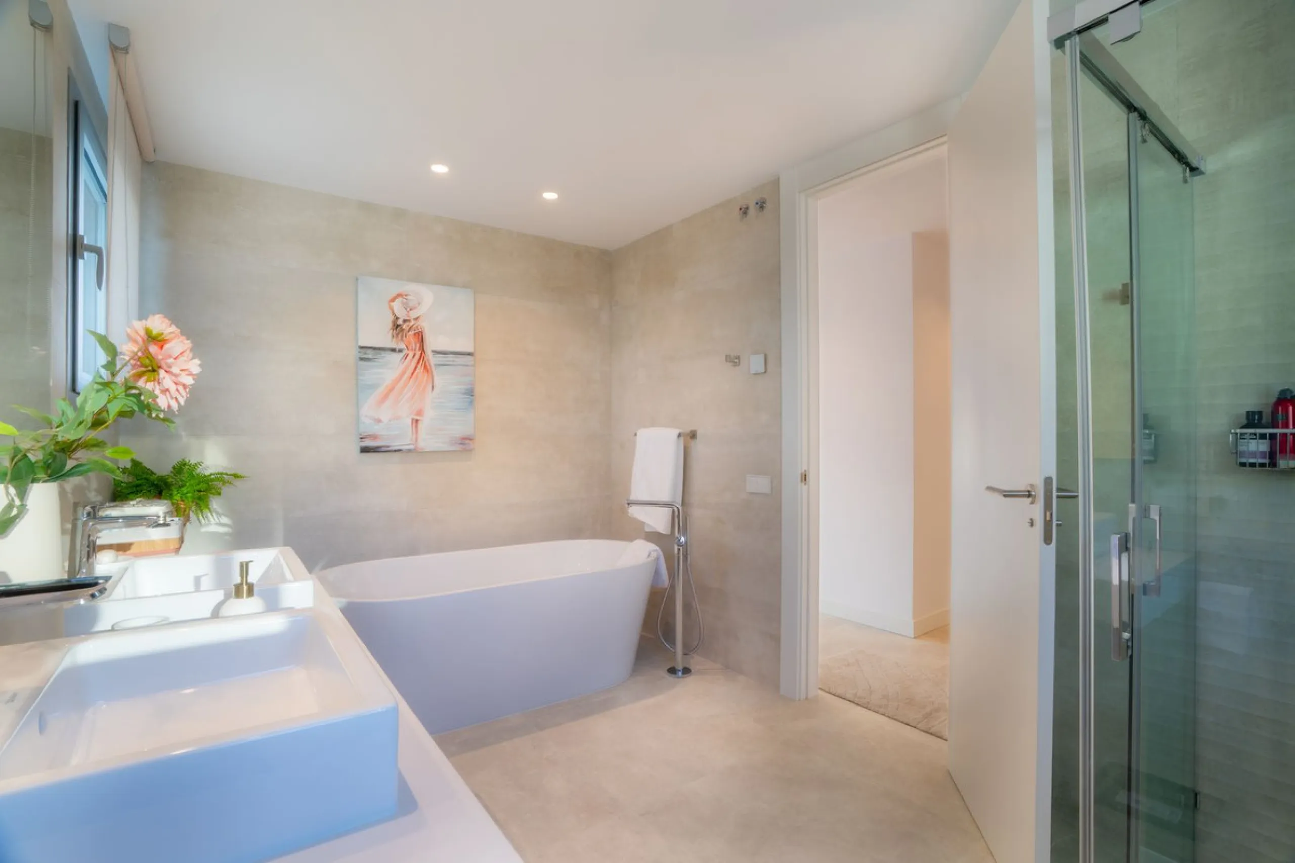 Elegant Middle-Floor Apartment with Panoramic Sea Views in Santa Clara, Marbella