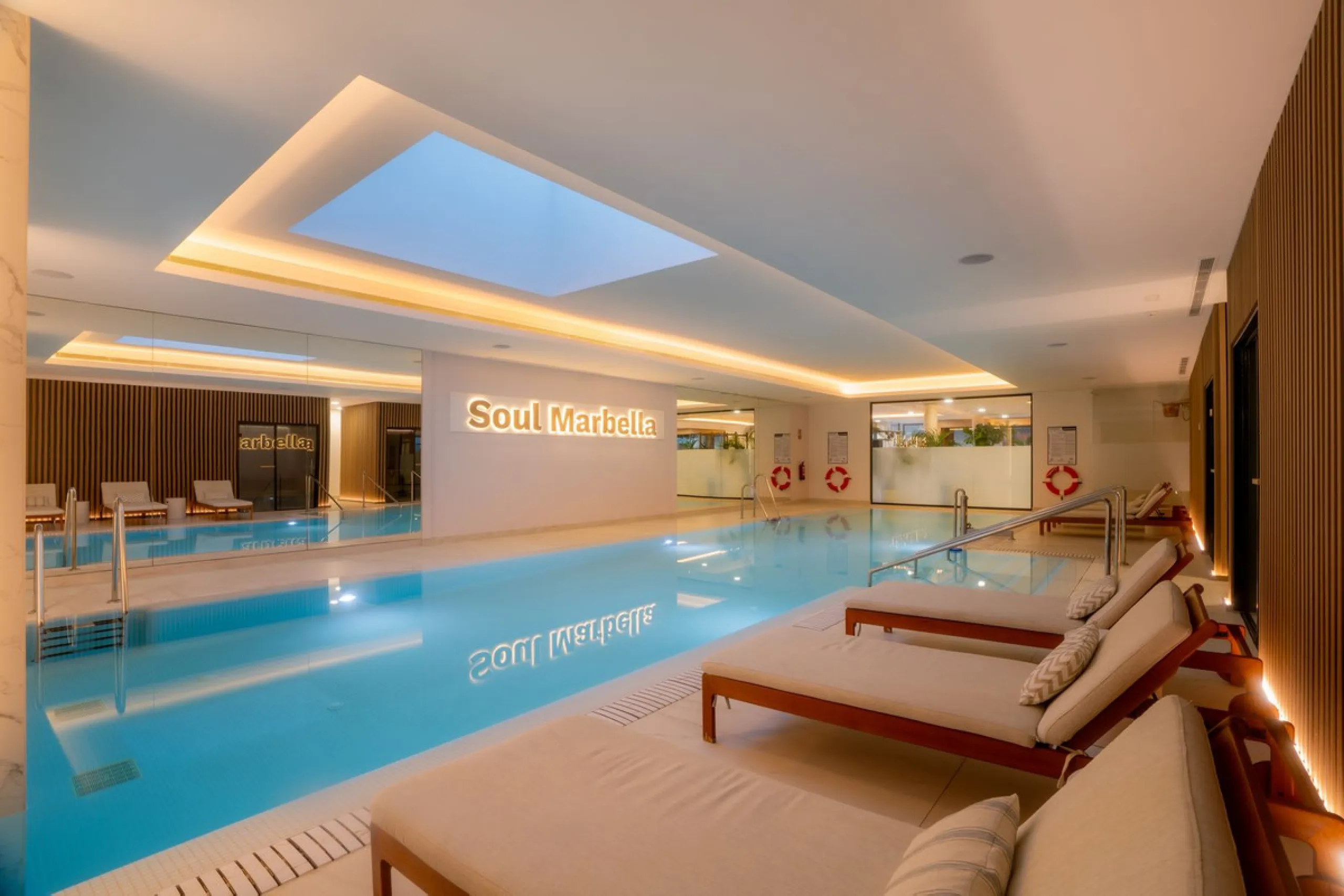 Elegant Middle-Floor Apartment with Panoramic Sea Views in Santa Clara, Marbella