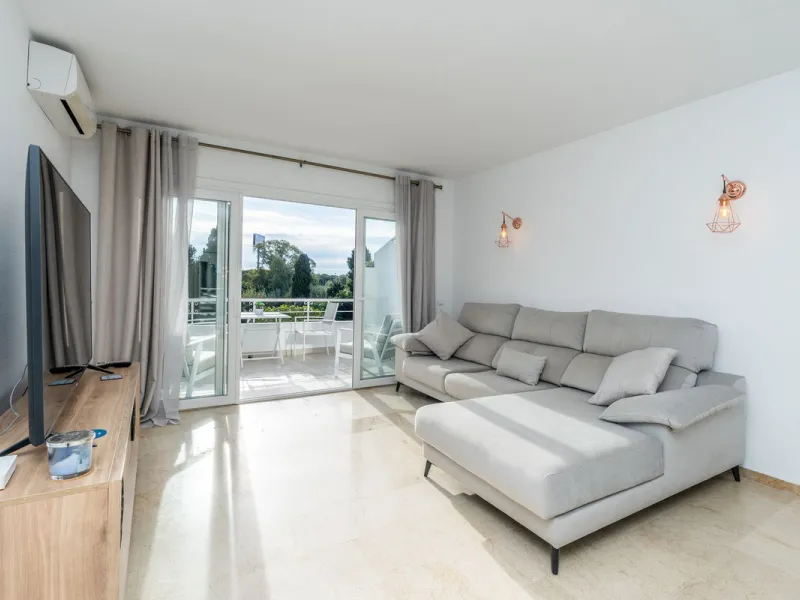 Welcome to this stylish recently renovated 2 bedroom, 2 bathroom apartment.
