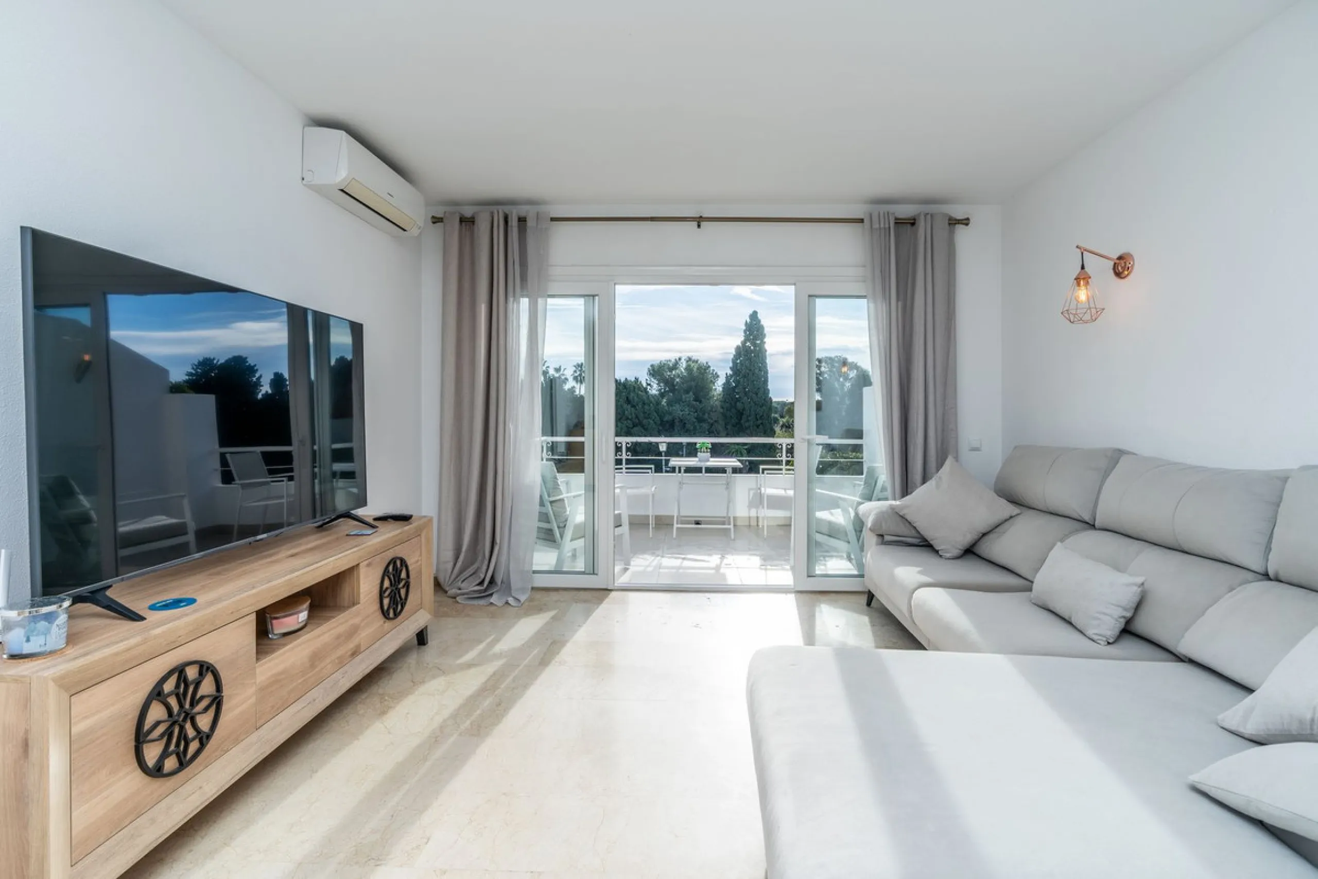 Welcome to this stylish recently renovated 2 bedroom, 2 bathroom apartment.
