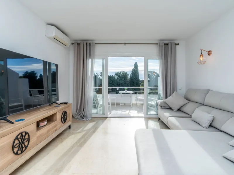 Welcome to this stylish recently renovated 2 bedroom, 2 bathroom apartment.
