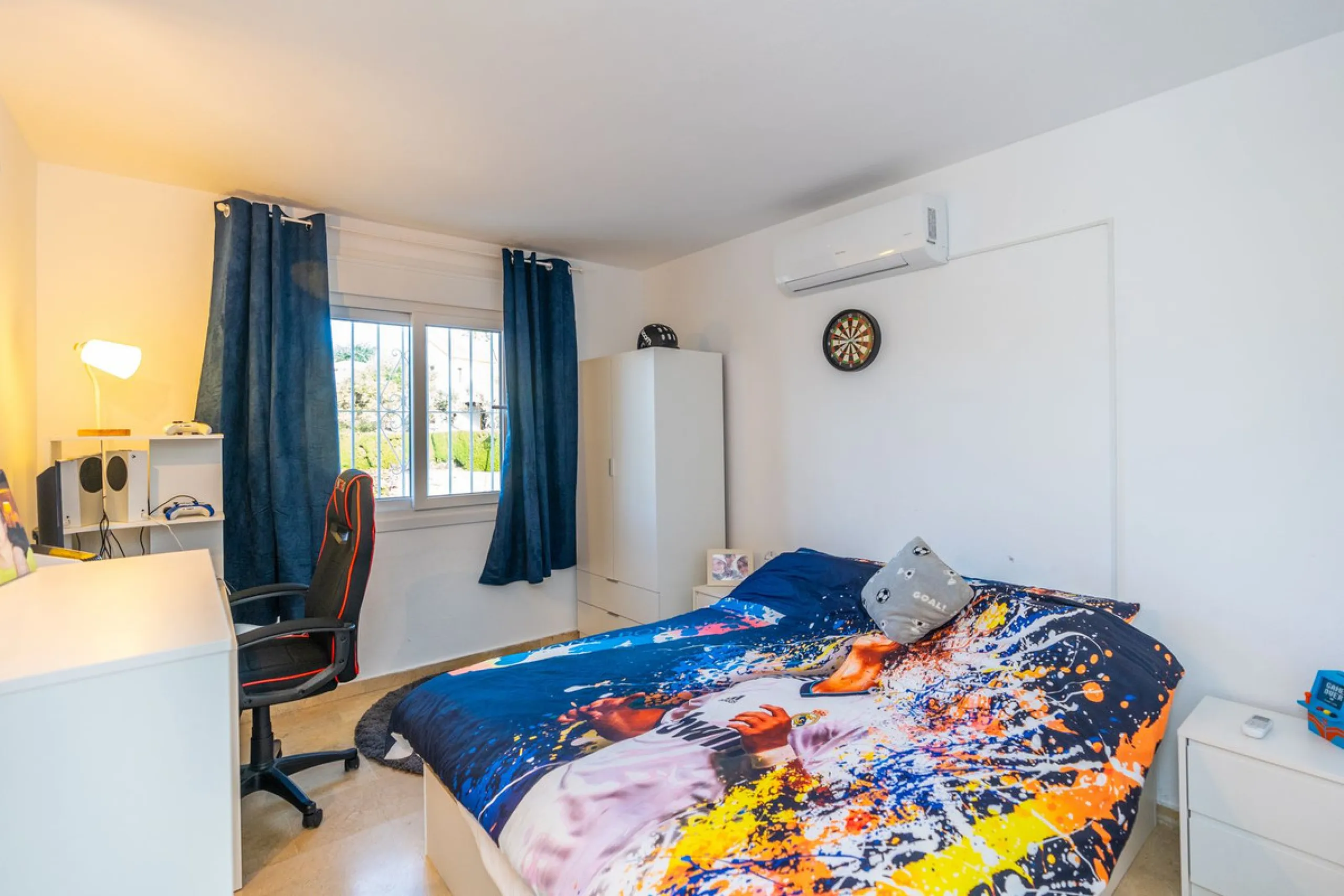 Welcome to this stylish recently renovated 2 bedroom, 2 bathroom apartment.