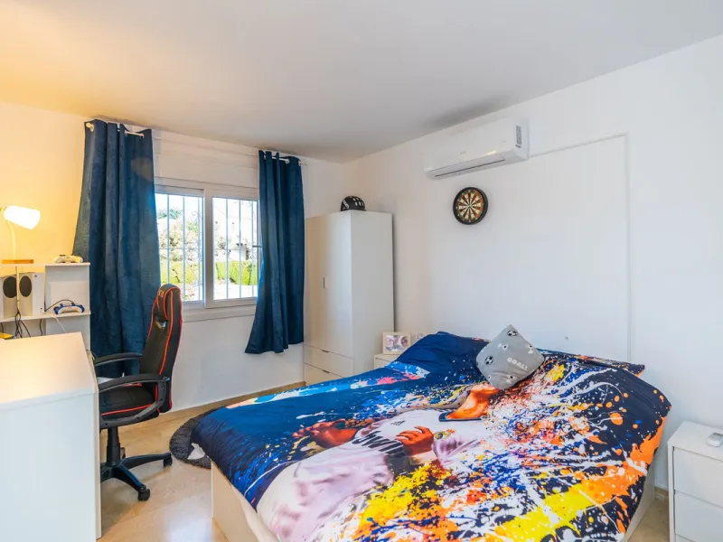 Welcome to this stylish recently renovated 2 bedroom, 2 bathroom apartment.