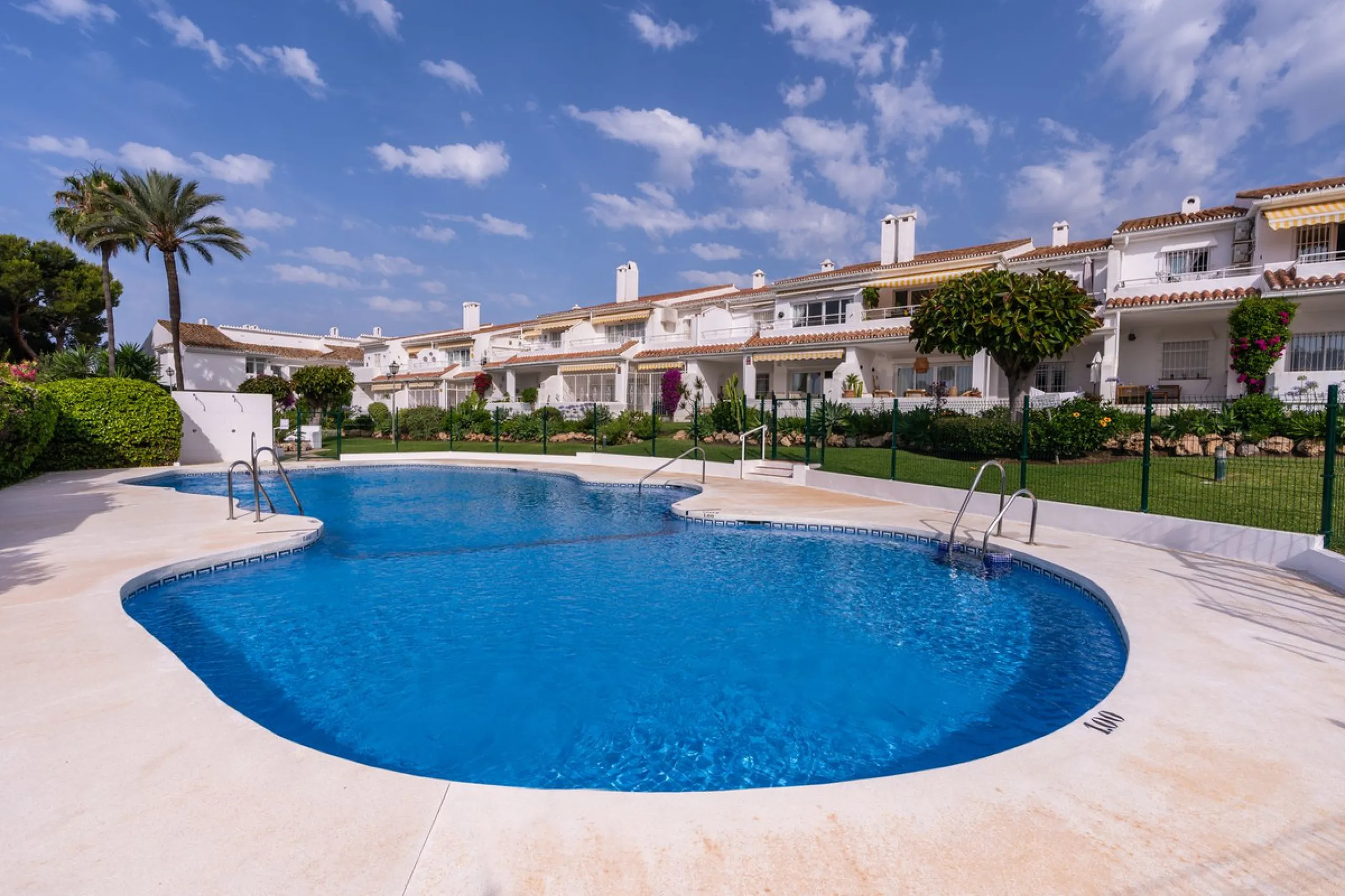 Welcome to this stylish recently renovated 2 bedroom, 2 bathroom apartment.