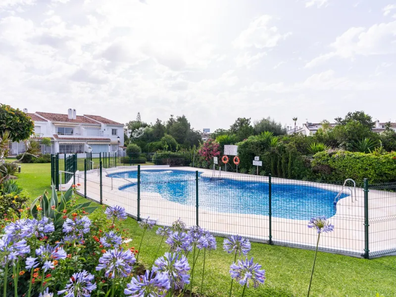 Welcome to this stylish recently renovated 2 bedroom, 2 bathroom apartment.