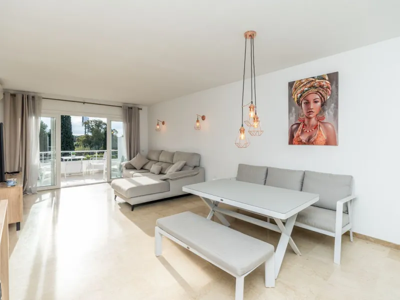 Welcome to this stylish recently renovated 2 bedroom, 2 bathroom apartment.