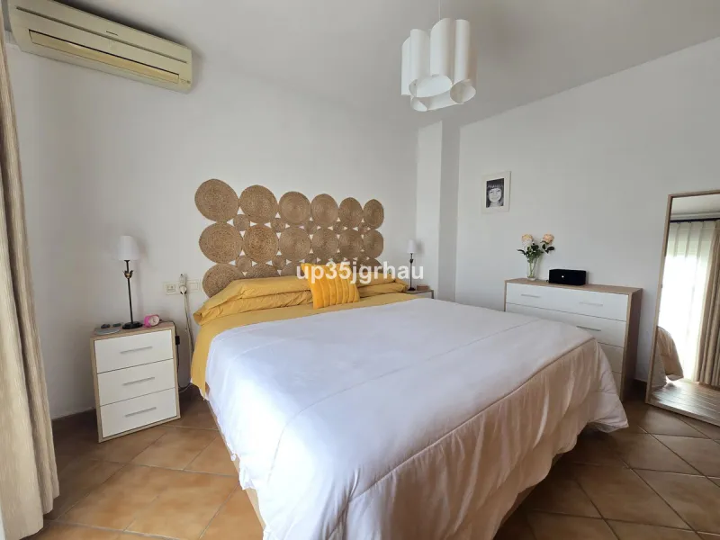 A magnificent 4-bedroom townhouse (195 m2) is for sale in Cancelada. This spacious and bright family home faces south and is located in a quiet and highly sought-after area of ​​Cancelada, ideal for families.