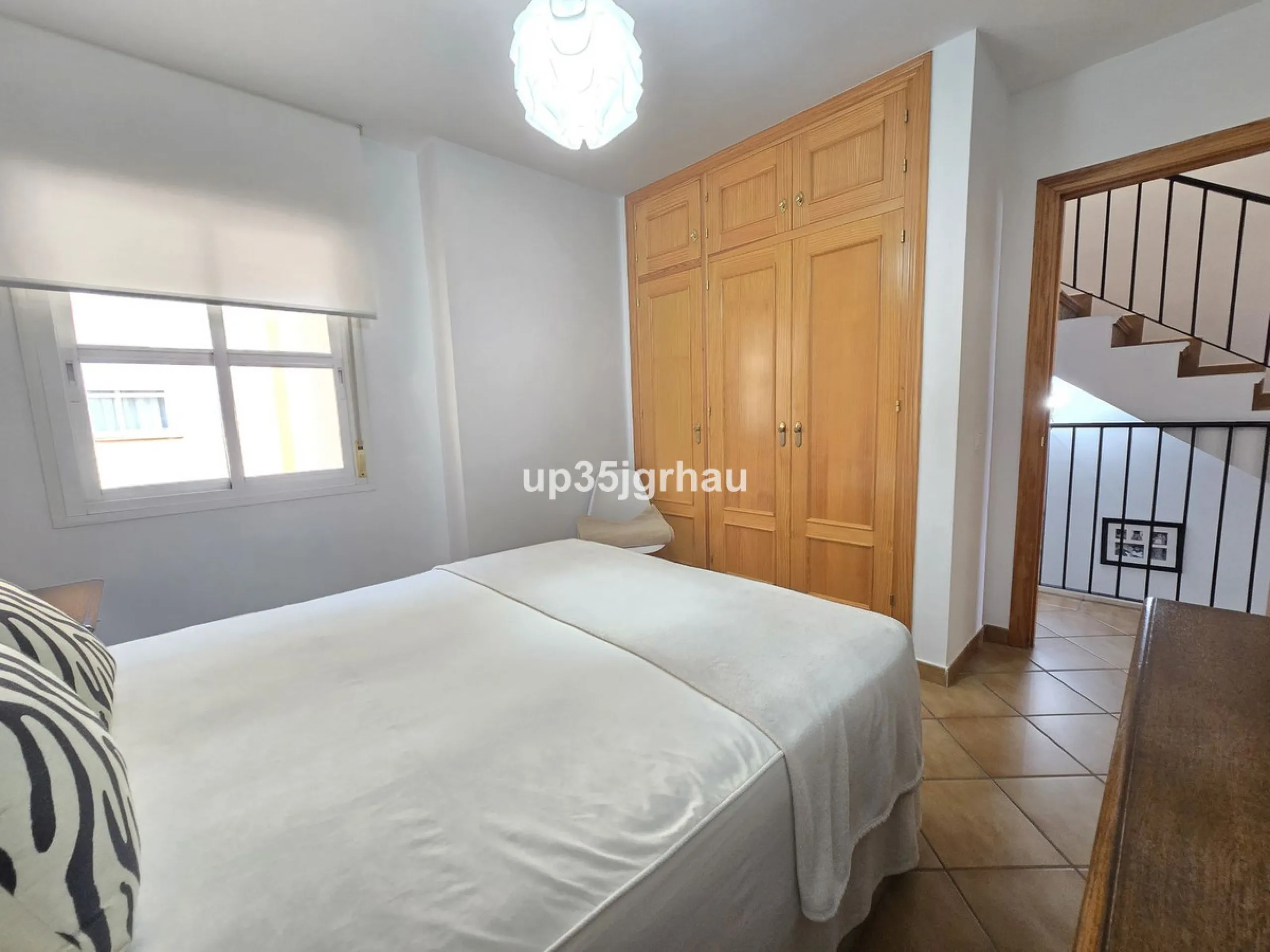 A magnificent 4-bedroom townhouse (195 m2) is for sale in Cancelada. This spacious and bright family home faces south and is located in a quiet and highly sought-after area of ​​Cancelada, ideal for families.