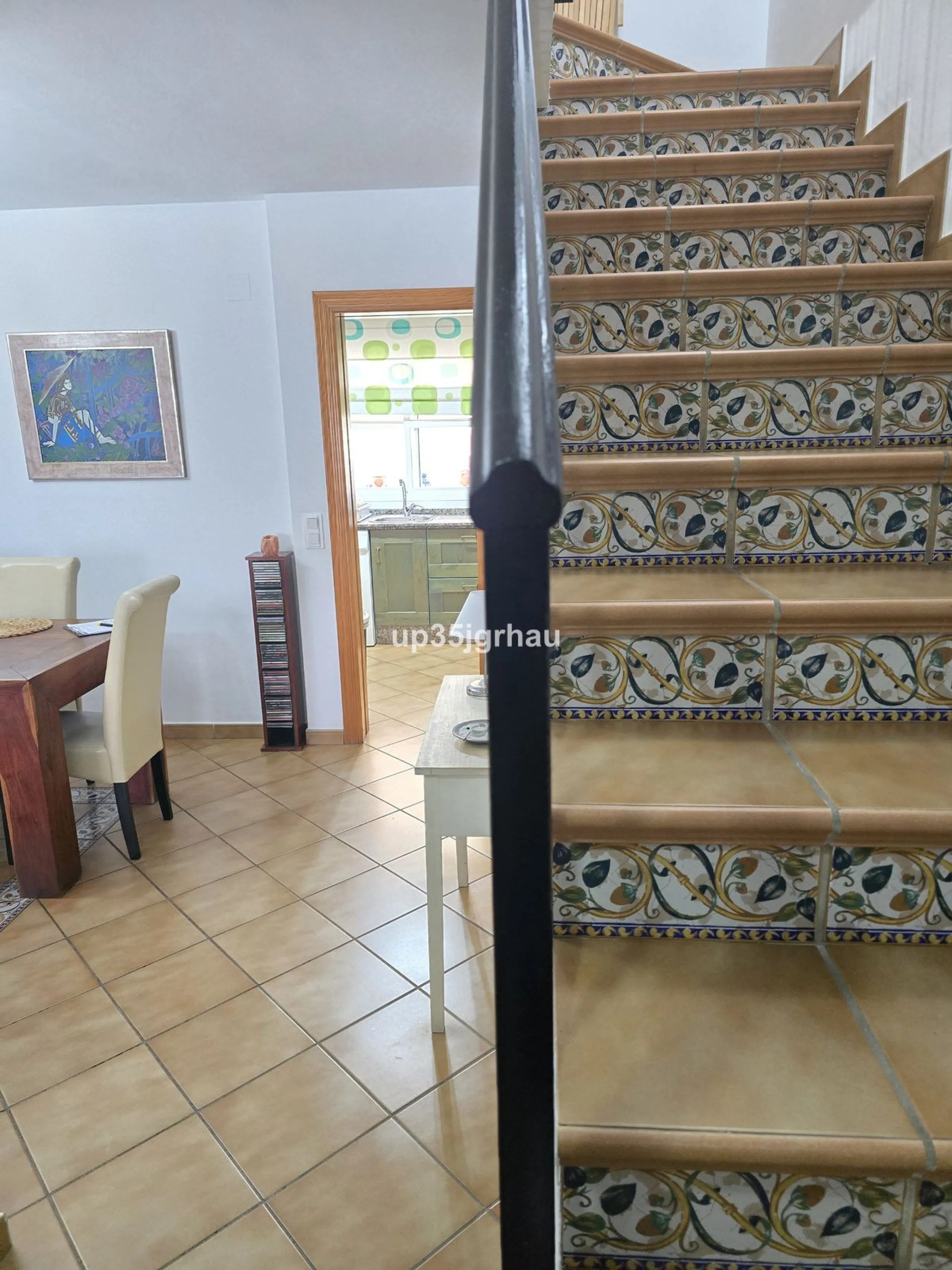A magnificent 4-bedroom townhouse (195 m2) is for sale in Cancelada. This spacious and bright family home faces south and is located in a quiet and highly sought-after area of ​​Cancelada, ideal for families.