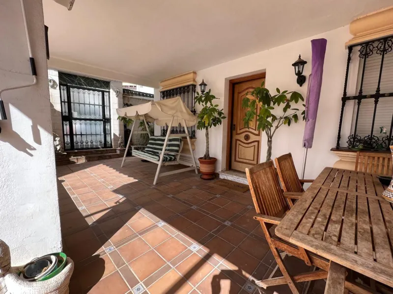 Stunning Detached Villa with Private Pool and Panoramic Views in Nueva Andalucía, Marbella – Costa del Sol