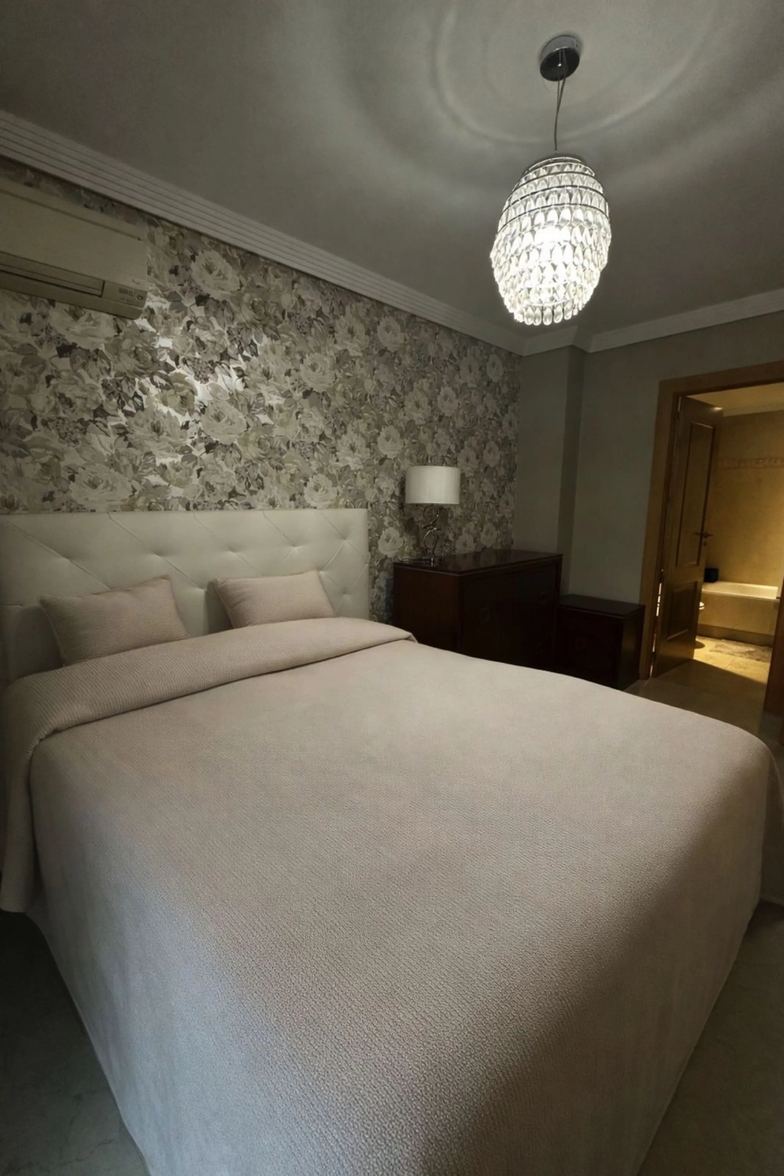 Exquisite Beachside Apartment in Avenida Mar Mediterráneo, Nueva Alcántara – San Pedro de Alcántara, Marbella