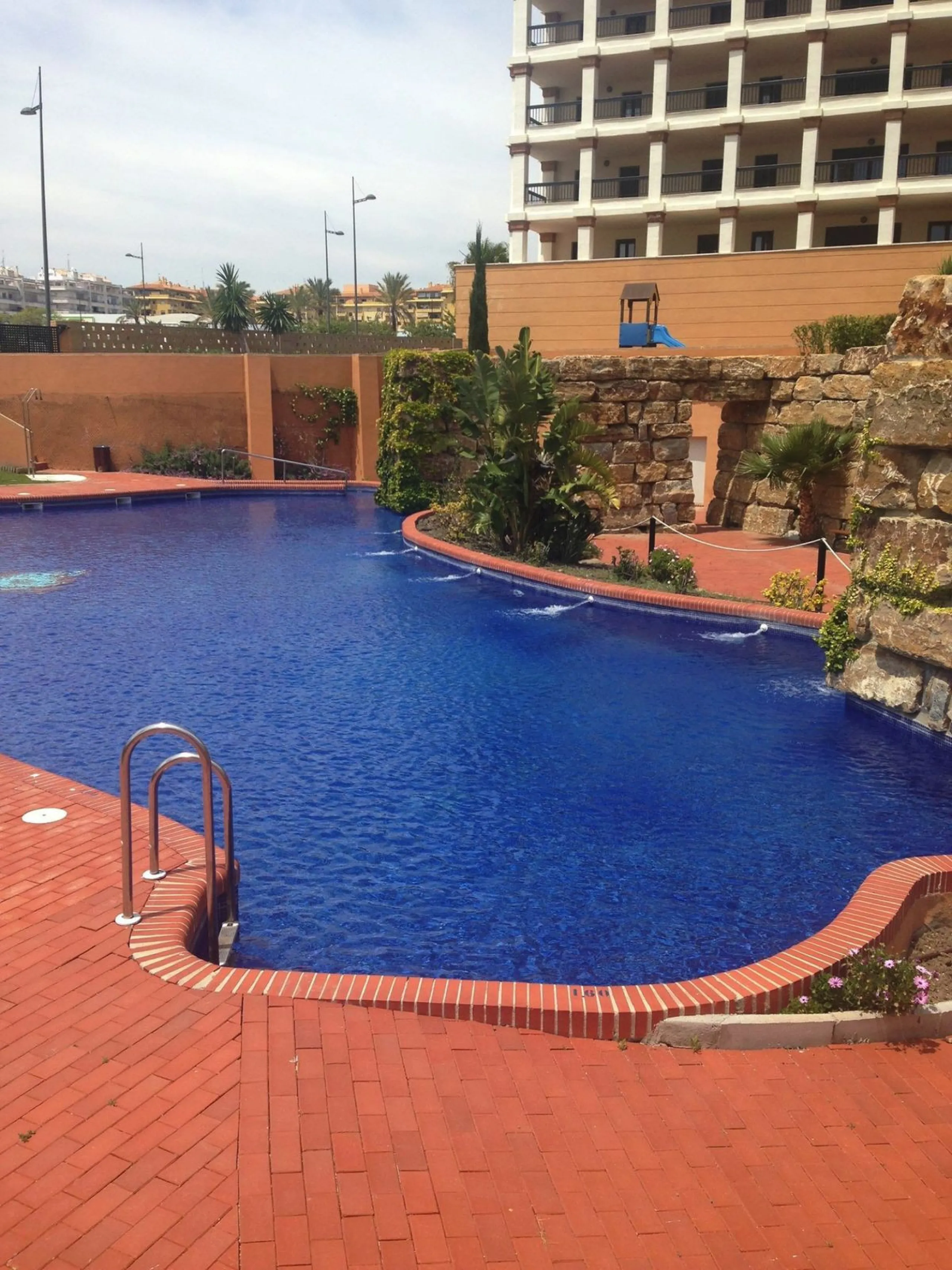 Exquisite Beachside Apartment in Avenida Mar Mediterráneo, Nueva Alcántara – San Pedro de Alcántara, Marbella