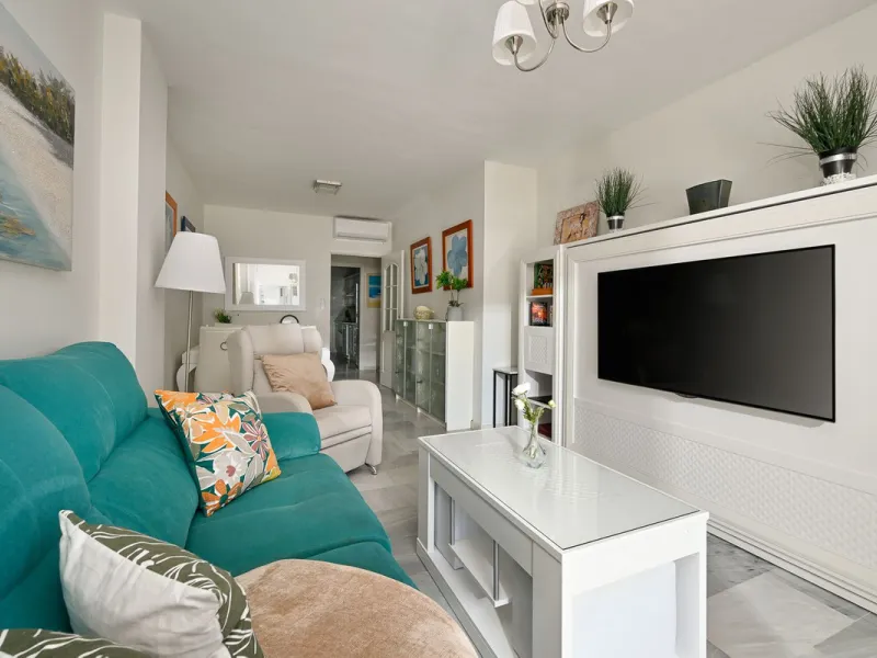 Frontline Beach 2-Bedroom Apartment in Mi Capricho, Calahonda