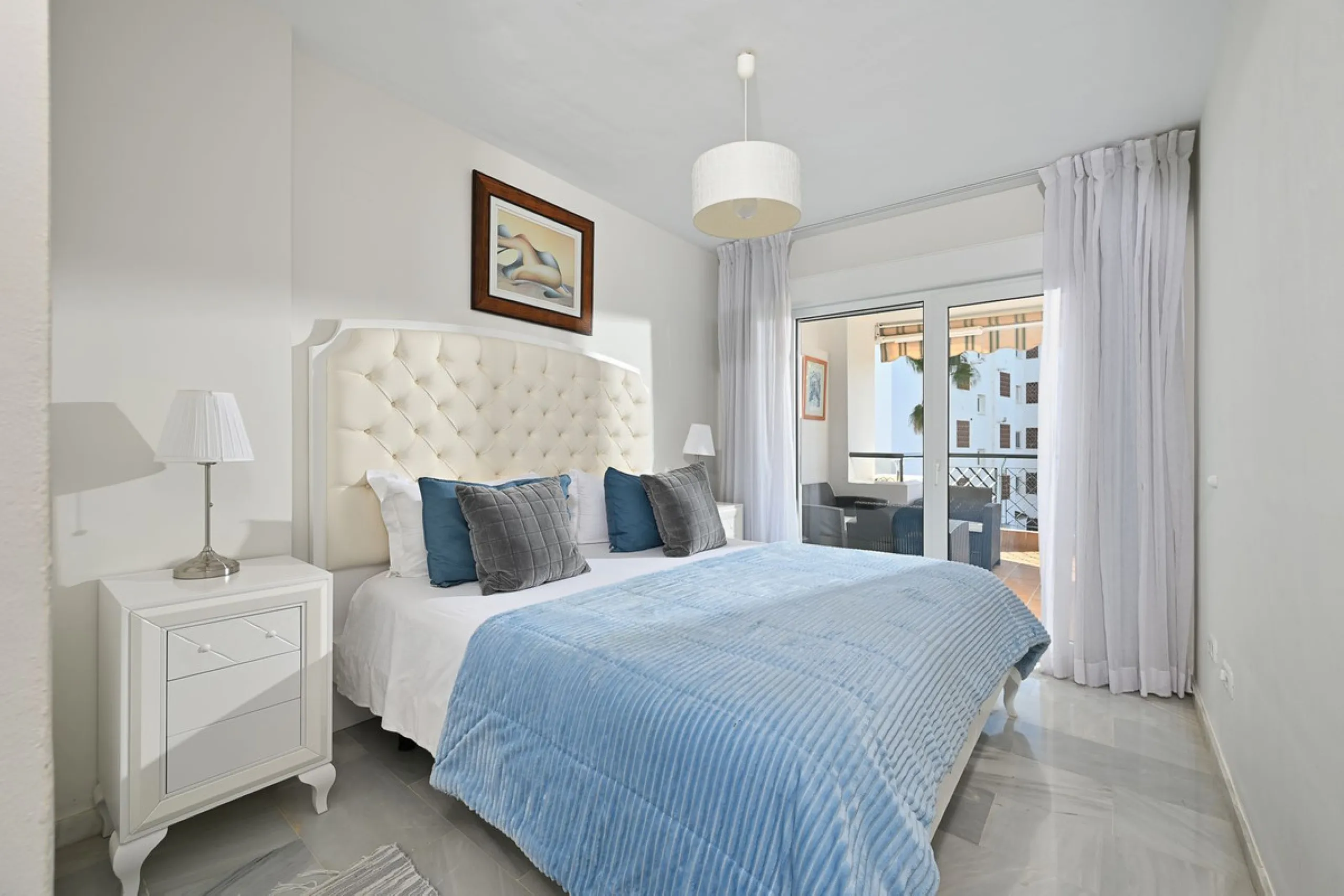 Frontline Beach 2-Bedroom Apartment in Mi Capricho, Calahonda