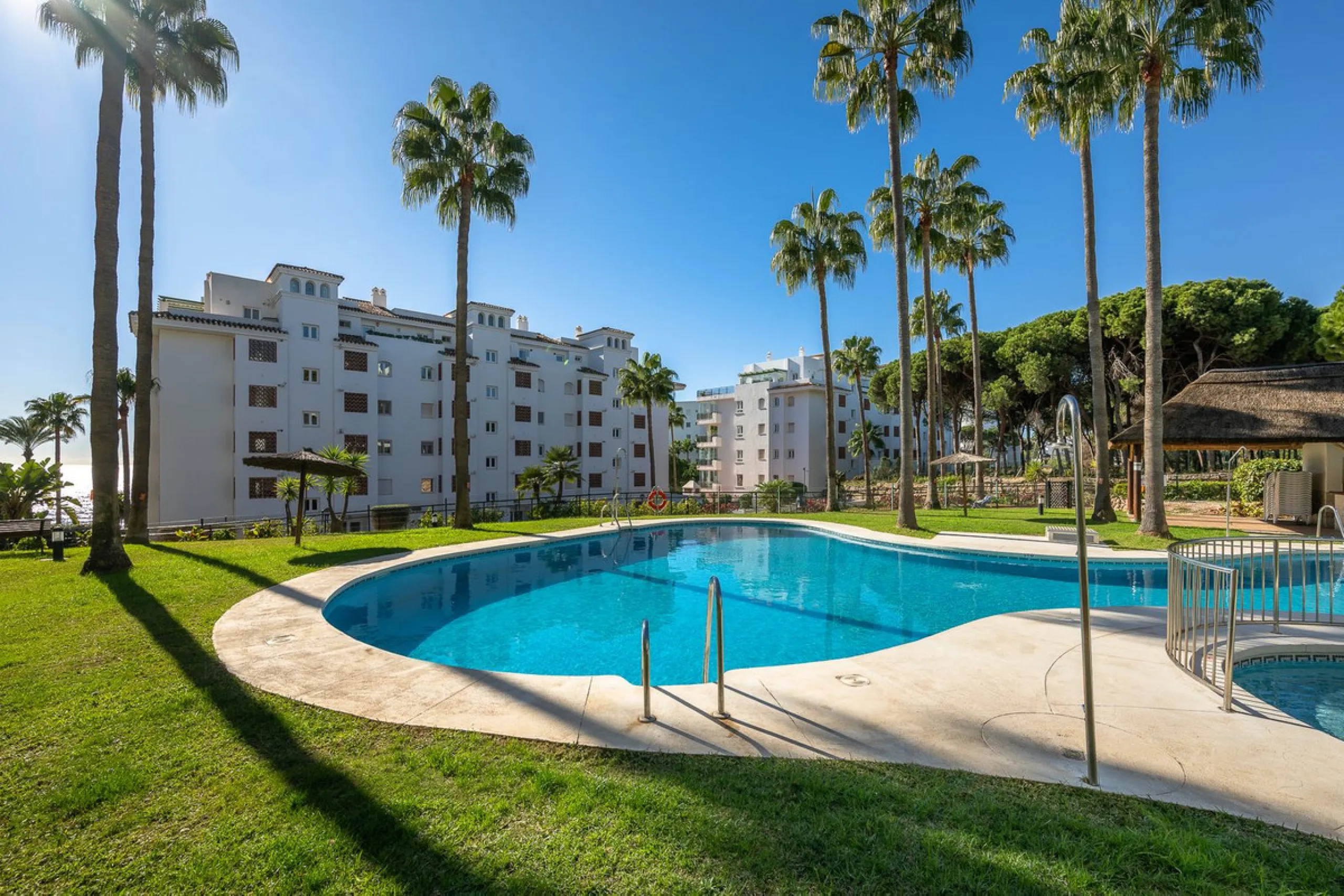 Frontline Beach 2-Bedroom Apartment in Mi Capricho, Calahonda