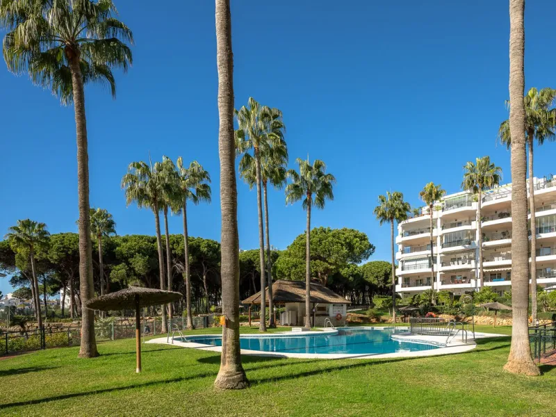 Frontline Beach 2-Bedroom Apartment in Mi Capricho, Calahonda