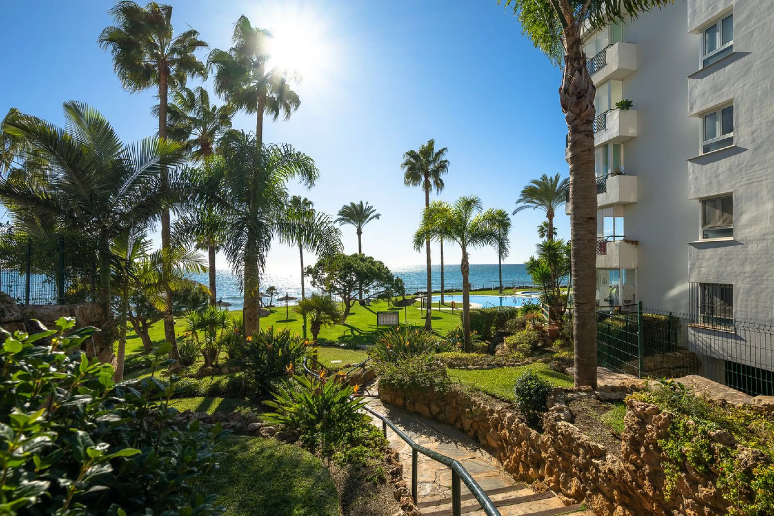 Frontline Beach 2-Bedroom Apartment in Mi Capricho, Calahonda