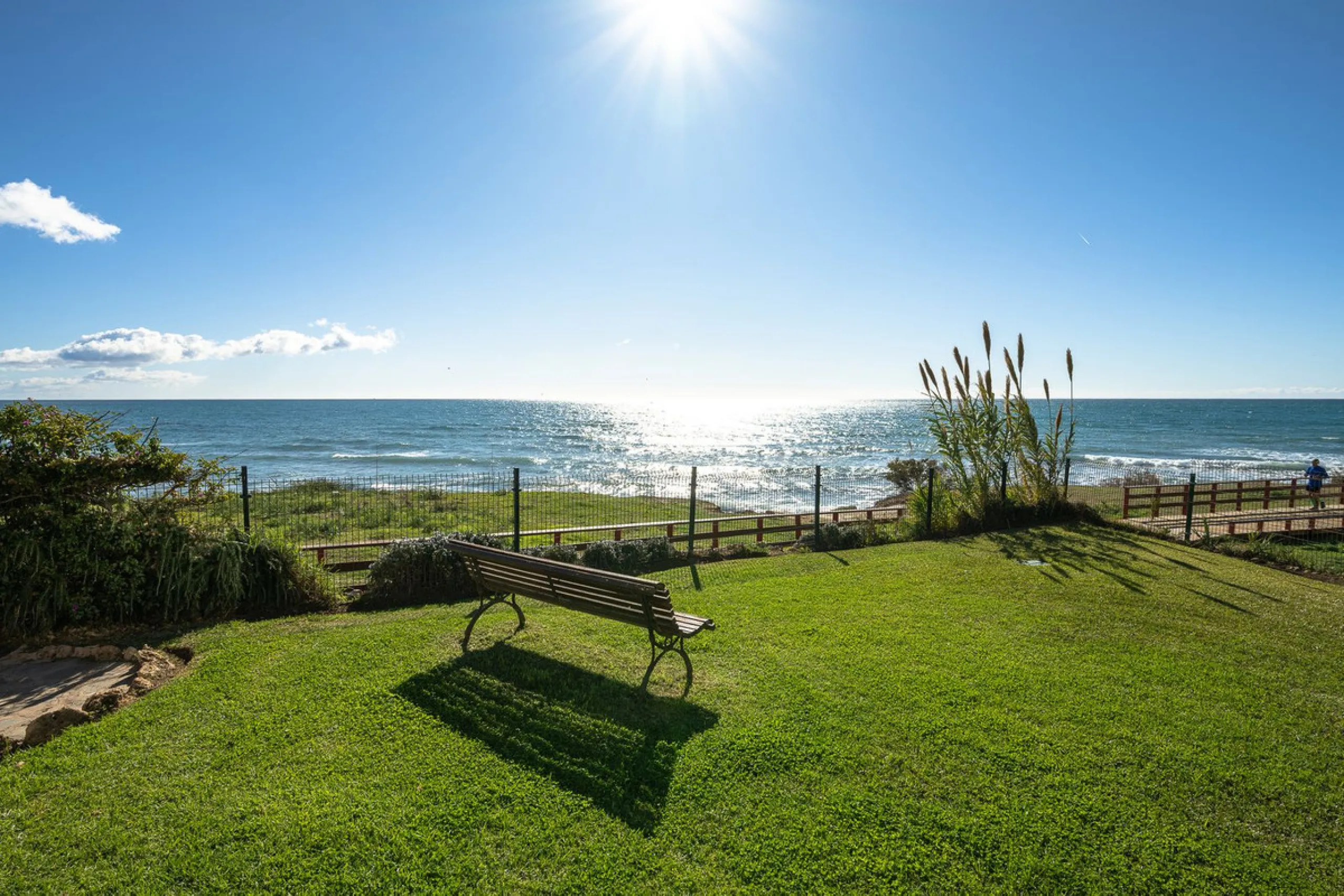 Frontline Beach 2-Bedroom Apartment in Mi Capricho, Calahonda