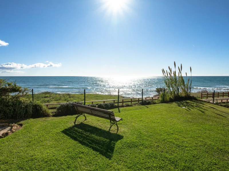 Frontline Beach 2-Bedroom Apartment in Mi Capricho, Calahonda
