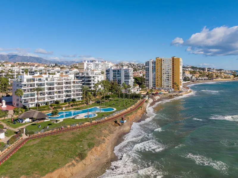 Frontline Beach 2-Bedroom Apartment in Mi Capricho, Calahonda