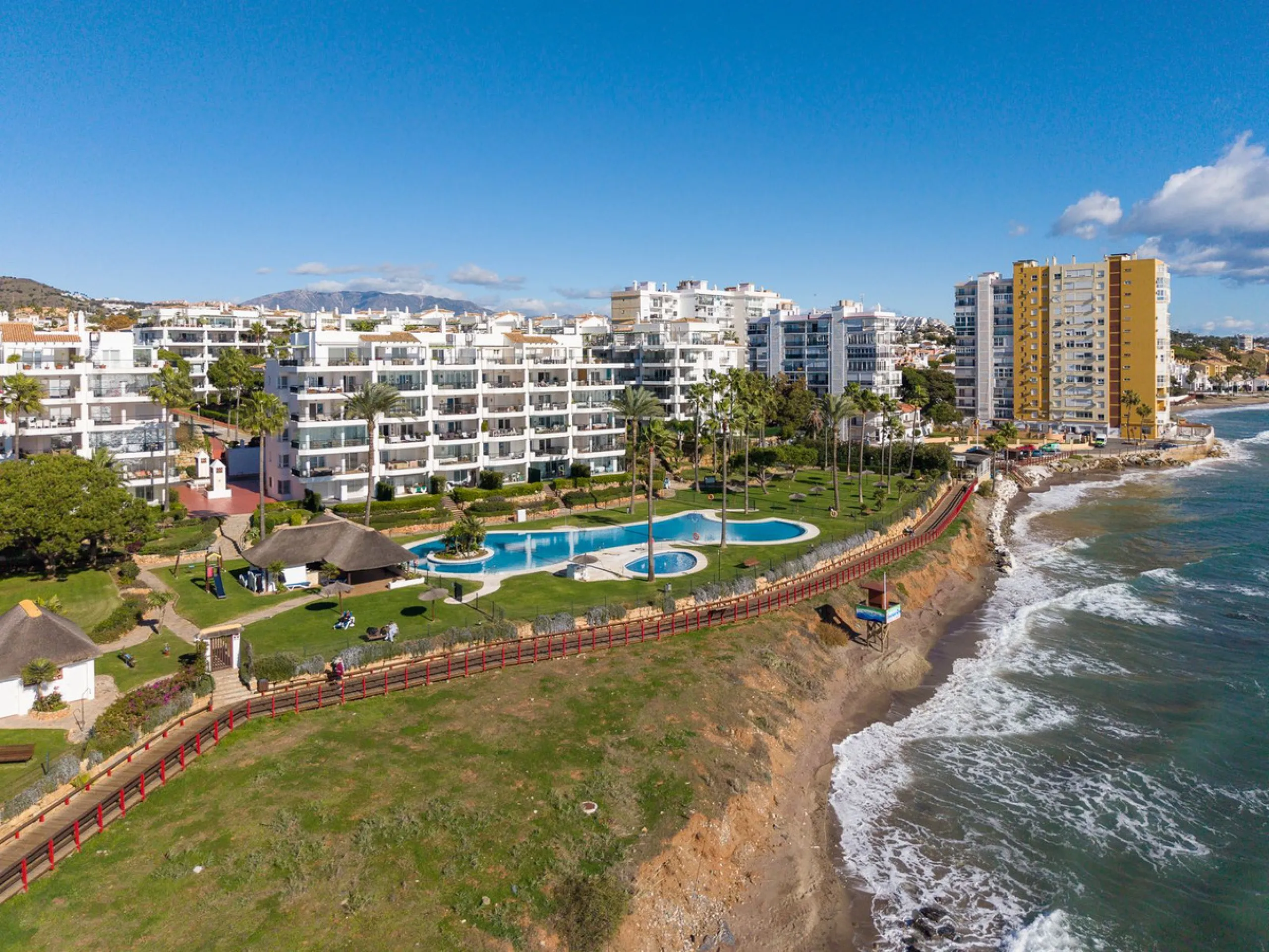 Frontline Beach 2-Bedroom Apartment in Mi Capricho, Calahonda