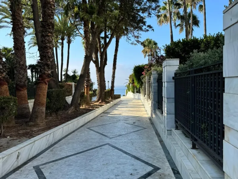 Apartment - Middle Floor Apartment в продаже в Marbella, Málaga. В доме 2 спален и 1 ванных комнат. Площадь дома 100 м²
