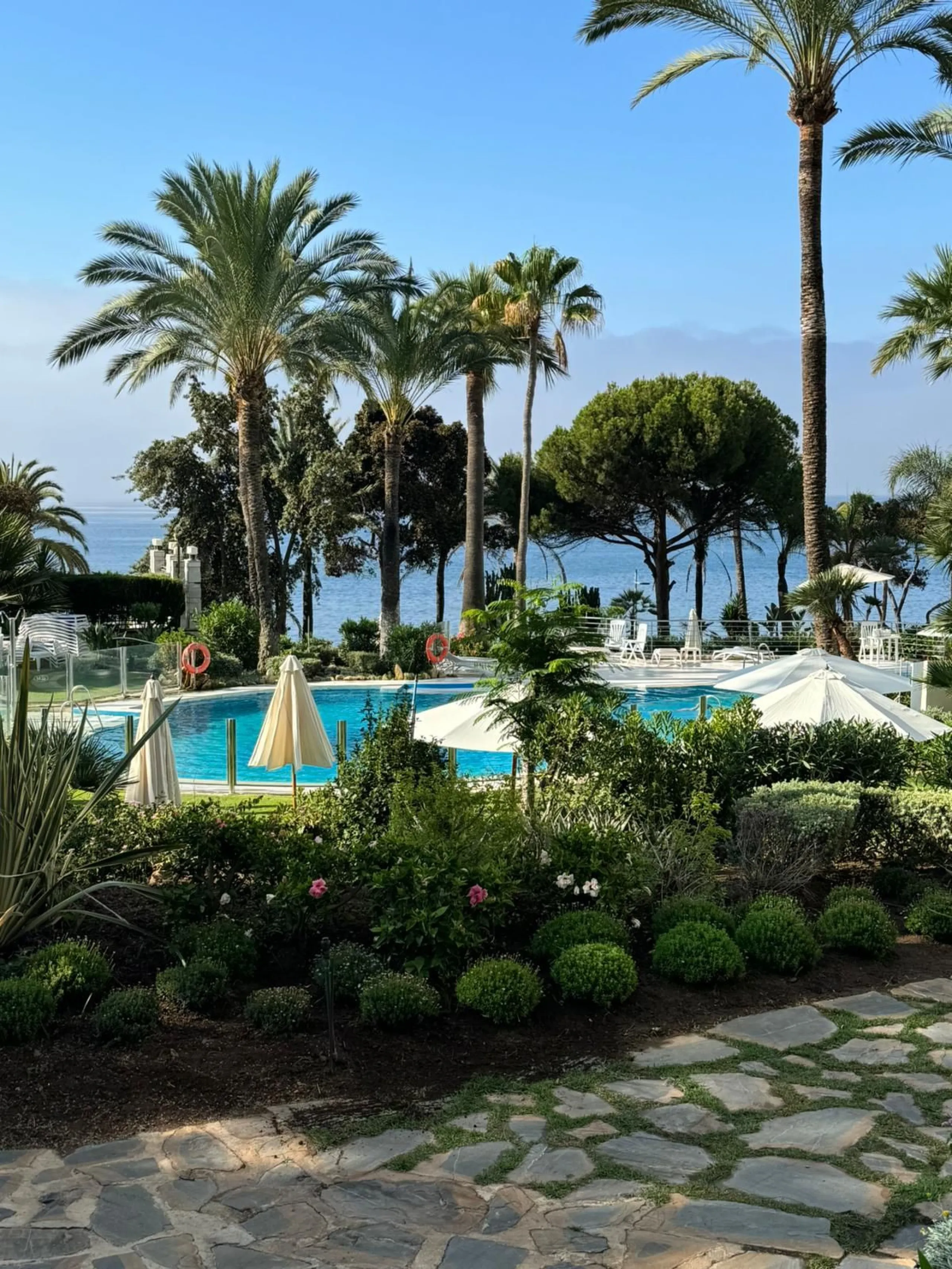 Apartment - Middle Floor Apartment в продаже в Marbella, Málaga. В доме 2 спален и 1 ванных комнат. Площадь дома 100 м²