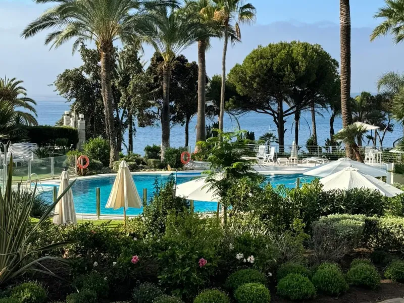 Apartment - Middle Floor Apartment в продаже в Marbella, Málaga. В доме 2 спален и 1 ванных комнат. Площадь дома 100 м²