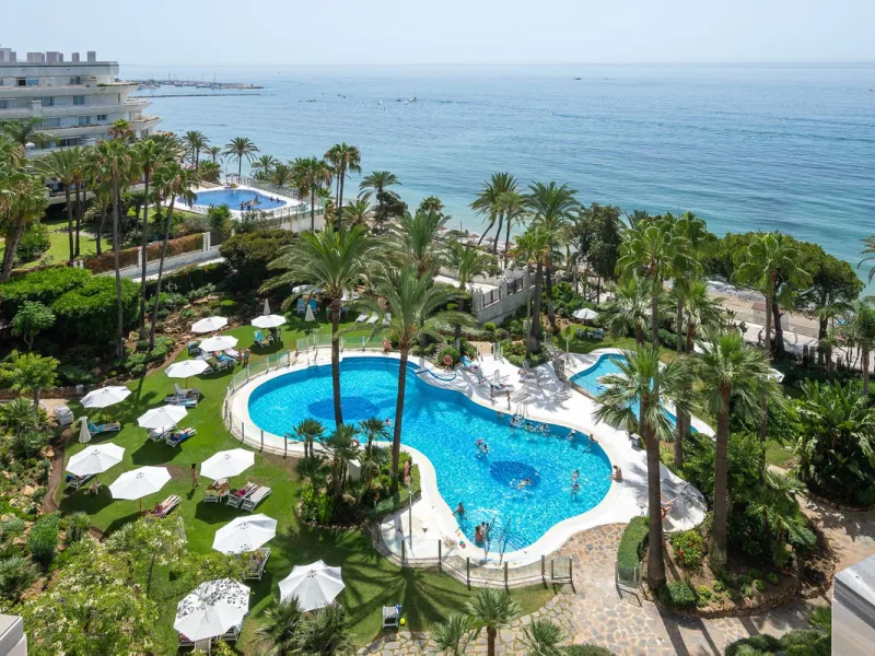 Apartment - Middle Floor Apartment в продаже в Marbella, Málaga. В доме 2 спален и 1 ванных комнат. Площадь дома 100 м²