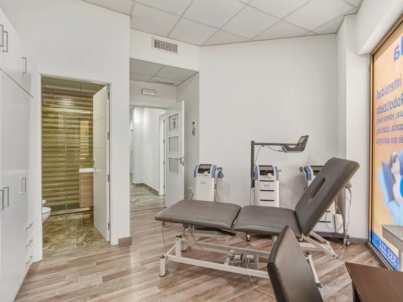 UNIQUE INVESTMENT OPPORTUNITY IN THE HEALTHCARE SECTOR