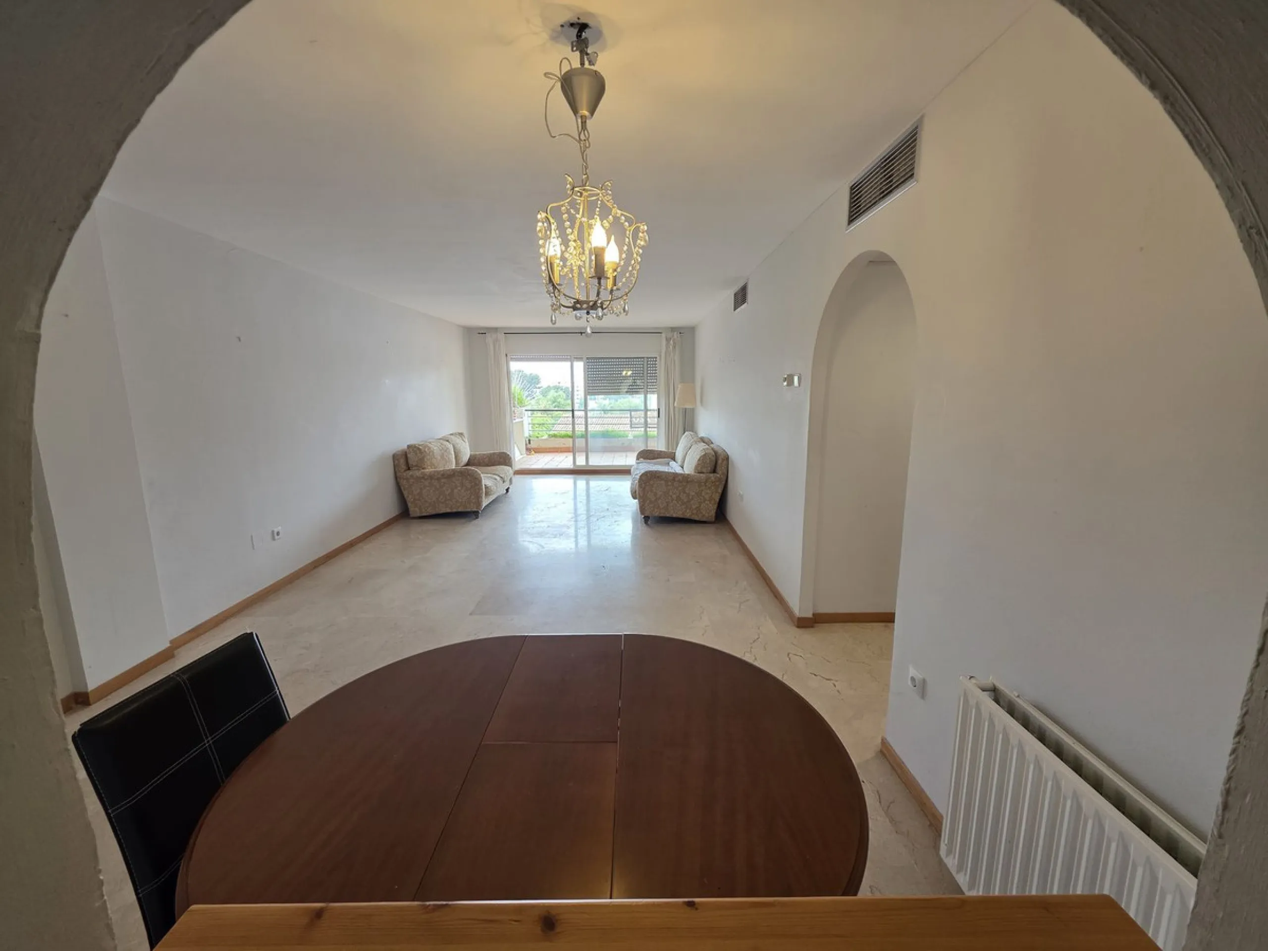 3rd FLOOR - WEST FACING. Apartment located in the exclusive area of Guadalmina Alta, within the prestigious Campos de Guadalmina residential complex, surrounded by nature and golf courses, synonymous with tranquillity, security and quality of life.