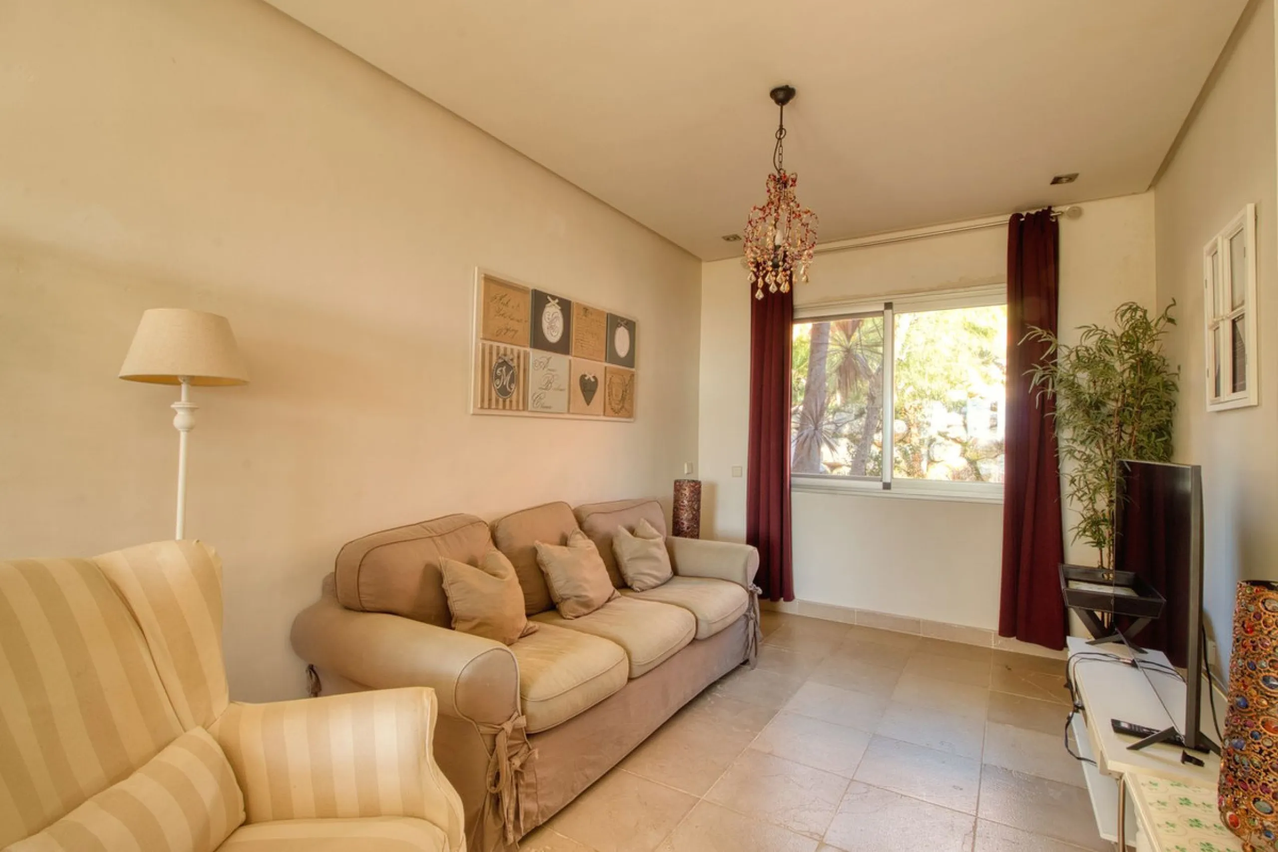 Exceptional Corner Townhouse with Panoramic Sea Views.